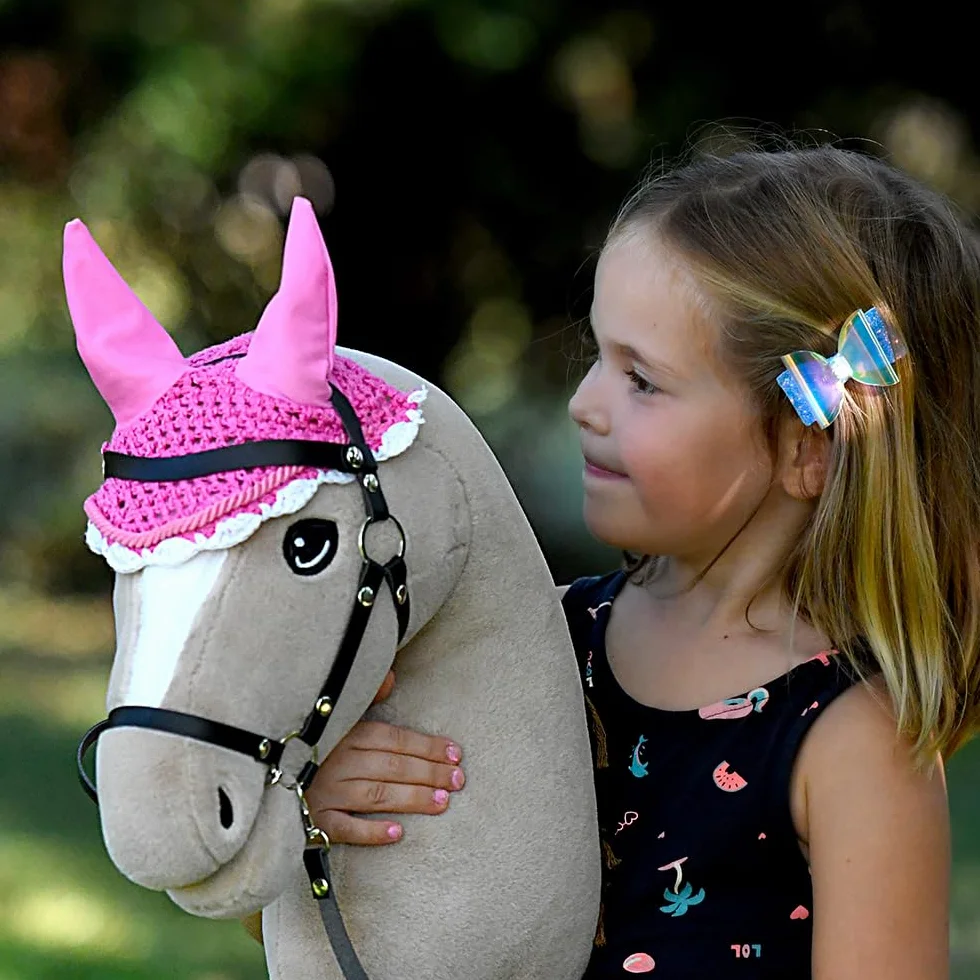 Hobby Horse Perlino Complet avec Filet, Mors, Rêne et Bonnet pour Enfants et Adolescents