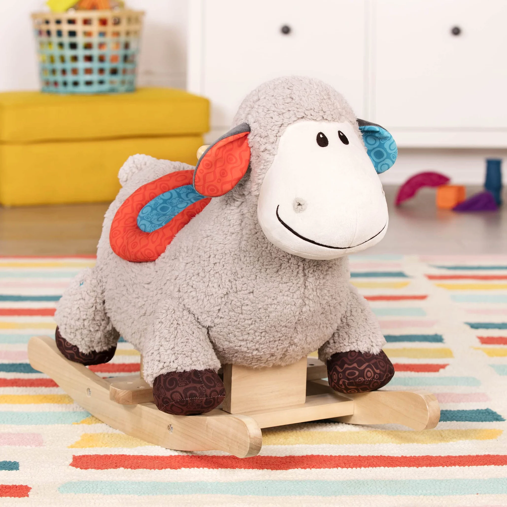 B. Toys Rodeo Rocker Loopsy Mouton à Bascule Siège Confortable Bois Dur Jouet Développement Jeu Actif Robuste Durable 18 Mois+