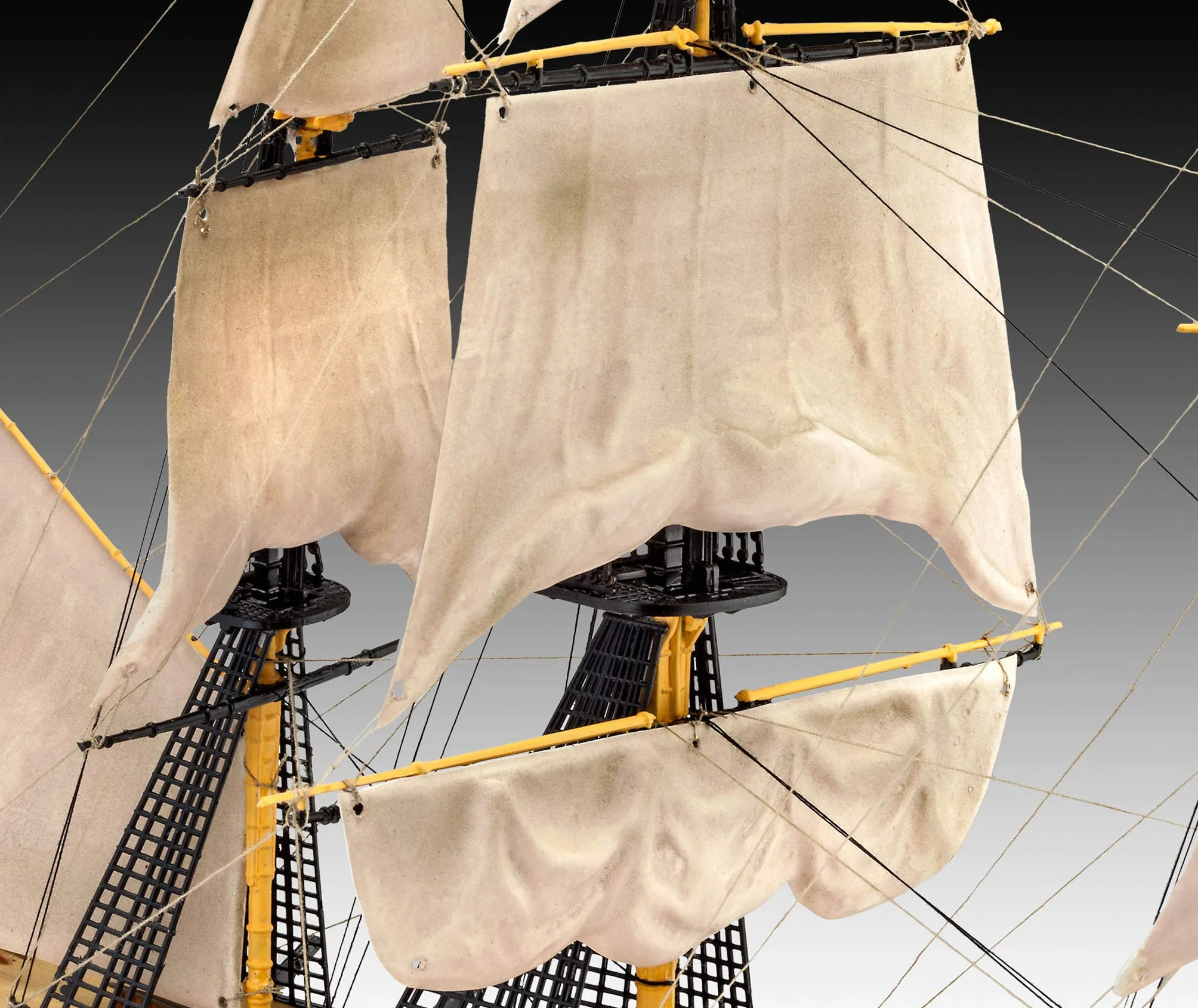 Revell H.M.S. Victory 1:225 Model Kit
