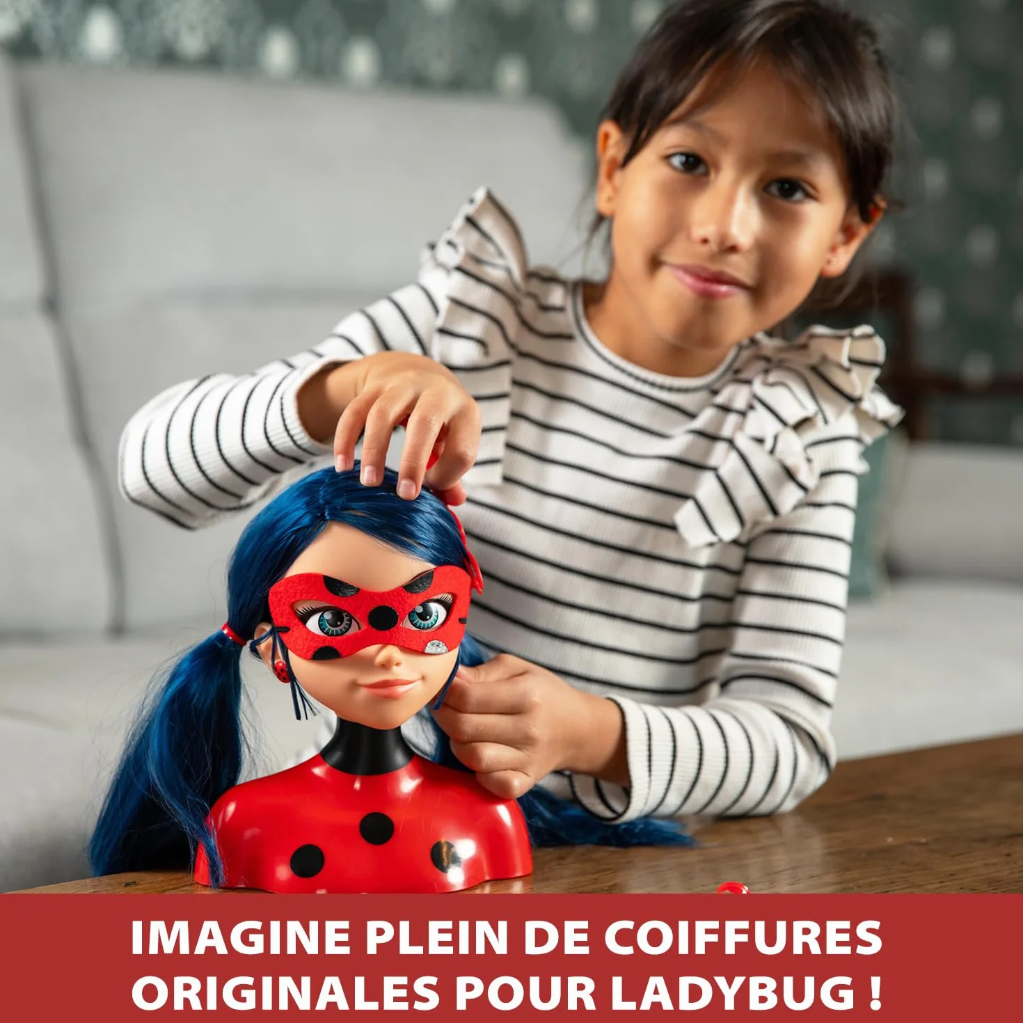 BANDAI Miraculous Ladybug Tête à coiffer Deluxe 21cm + 30 Accessoires Jouet Enfant 4 Ans+