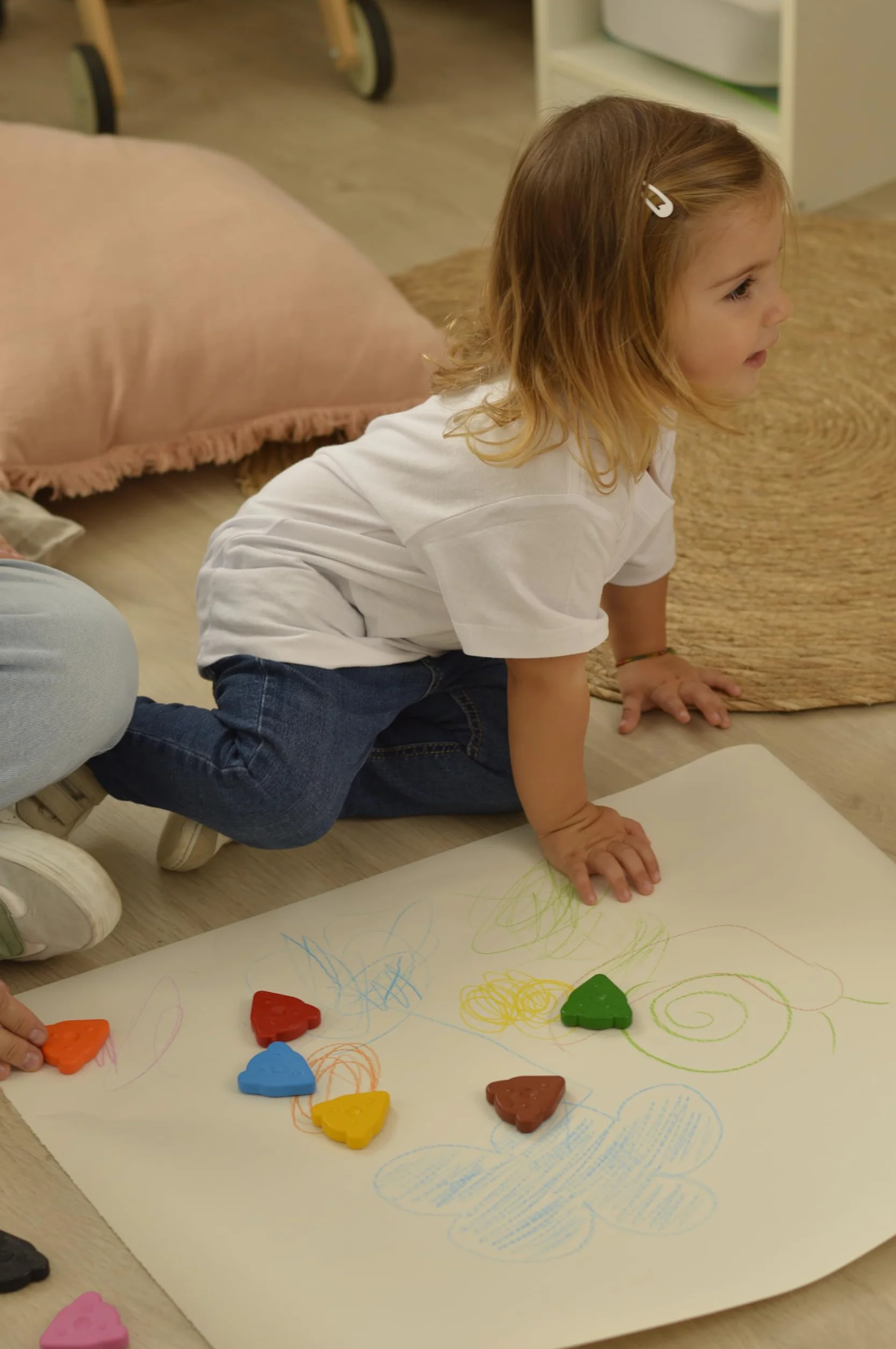 Jovi MY FIRST CRAYON Lot de 30 cires ergonomiques pour enfants 8 couleurs assorties forme d'ours