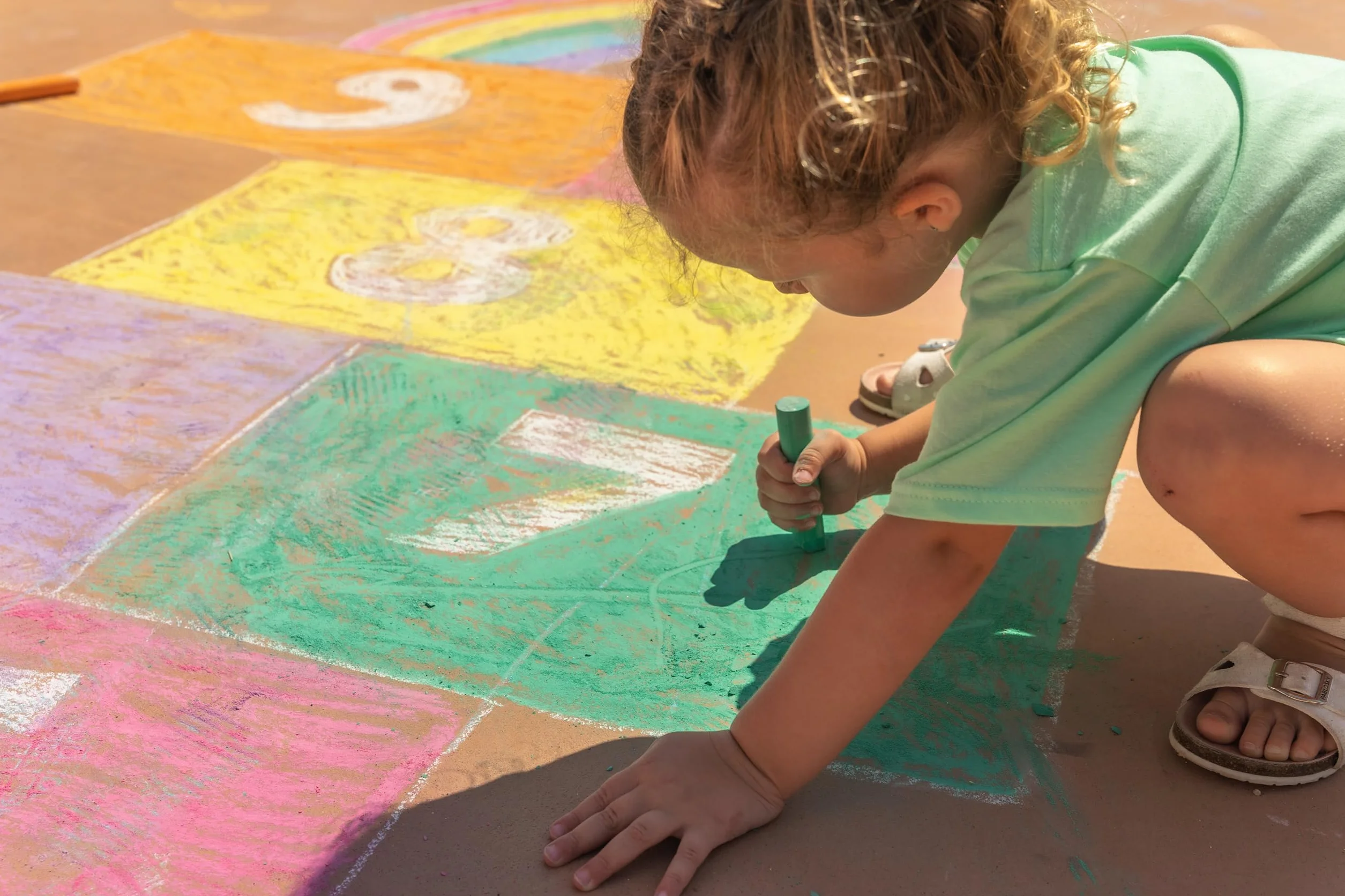 Jovi Street Chalks 21 Craies Jumbo Couleurs Assorties pour Dessiner sur le Sol Facile à Enlever avec l'Eau