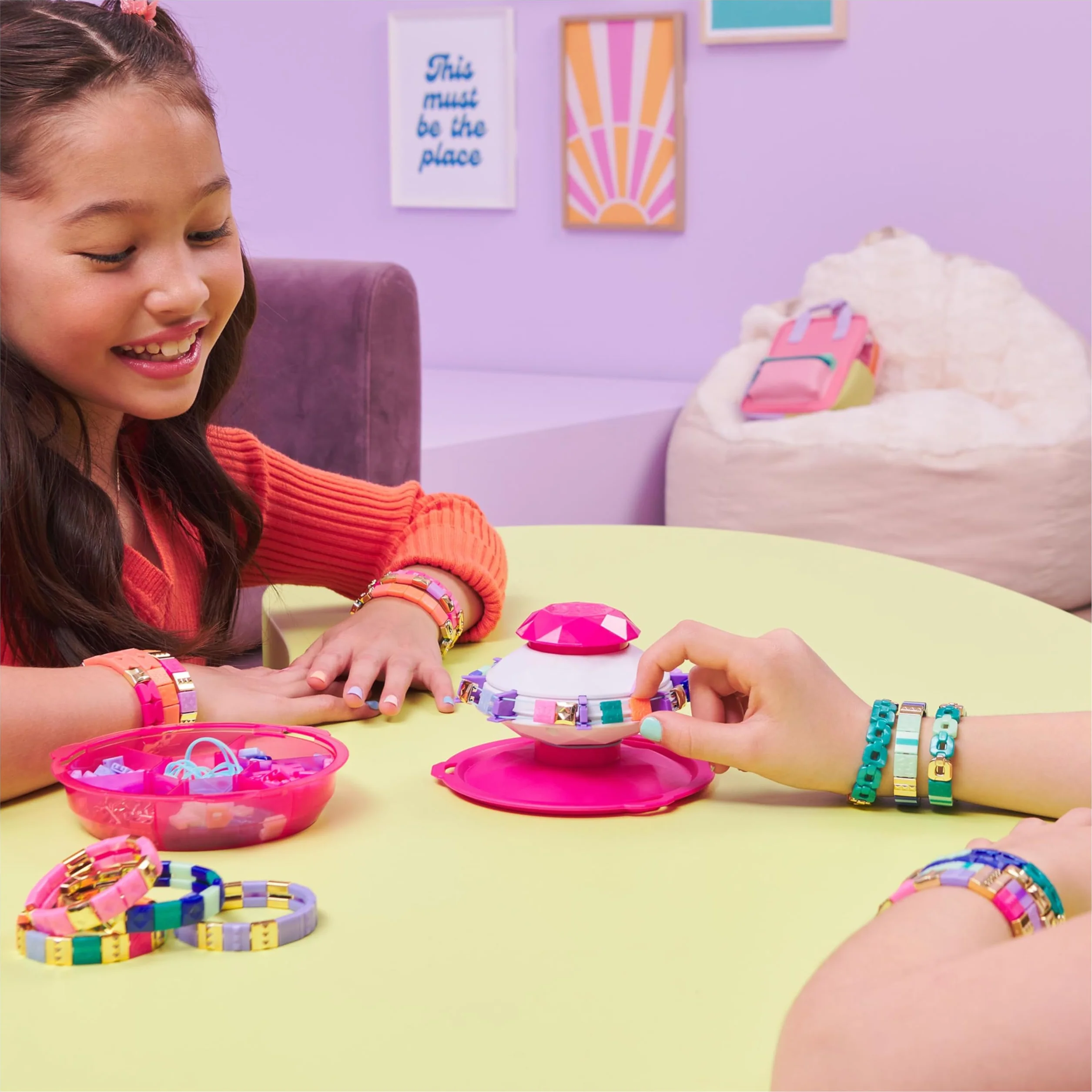 COOLMAKER Pop Style Machine Kit Bracelet Création Bracelets Amitié Tendance Fun Facile Jouet Enfant 7 Ans+