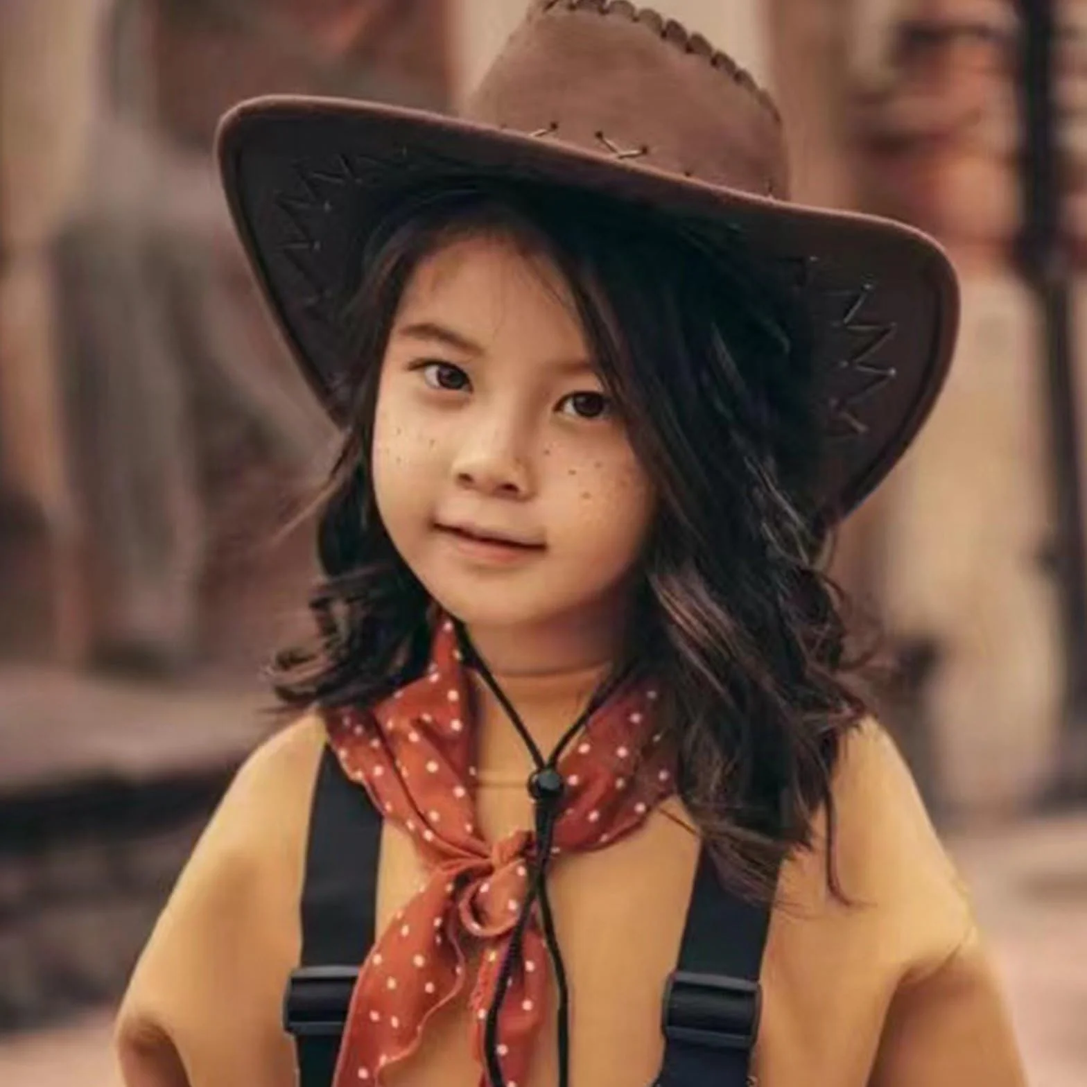 Chapeau de Cowboy Enfant en Daim Synthétique pour Soirées à Thème Western