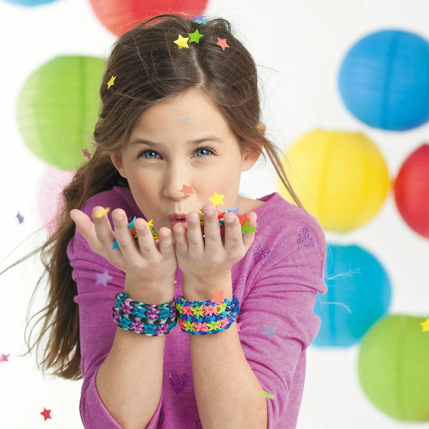 BANDAI Rainbow Loom Boutique Coffret Fabrication Bracelets Élastiques 4000 Élastiques Crochets Beadmojis Charms Enfant 7 ans+