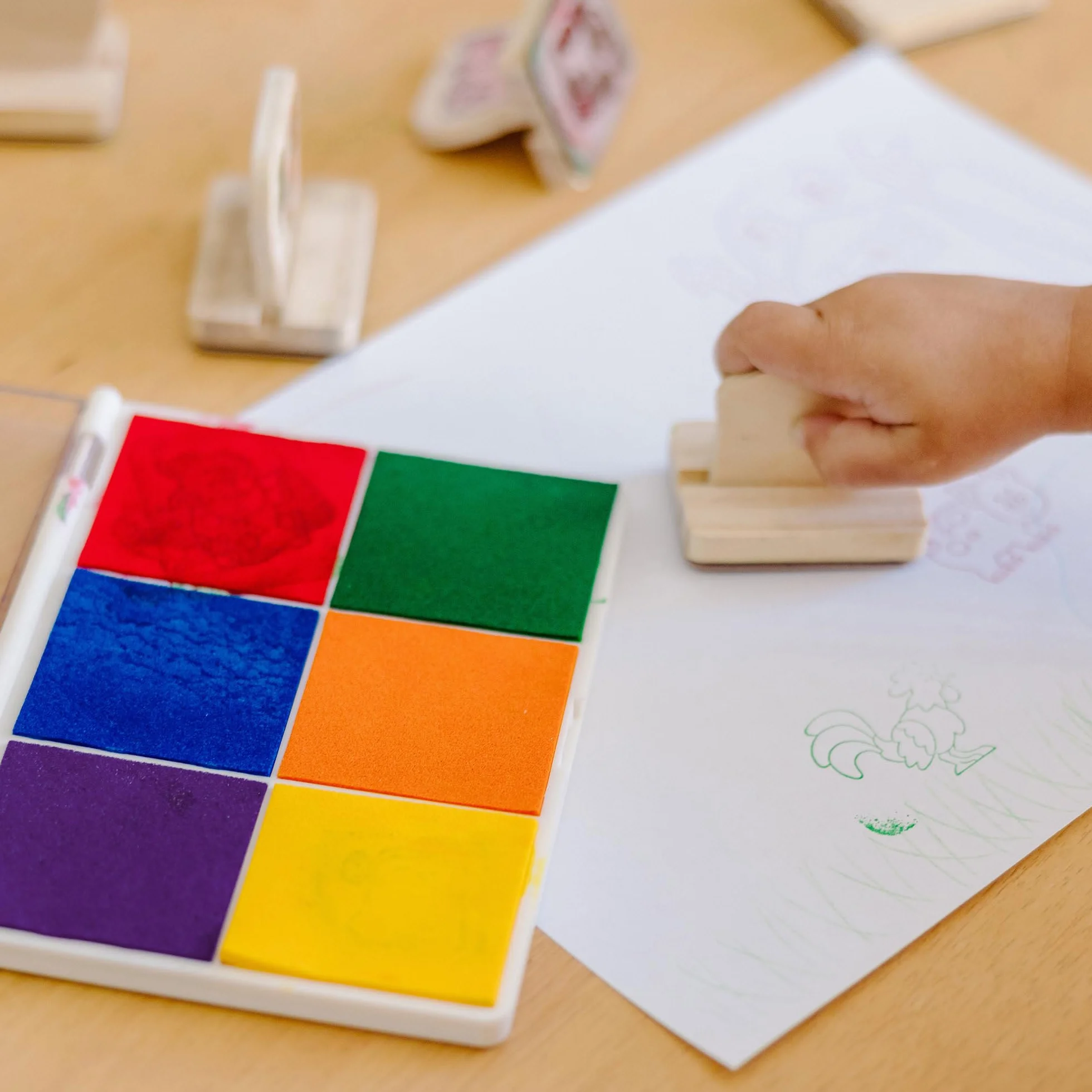 Melissa & Doug Tampon À Encre Arc-En-Ciel Couleurs Loisir Créatif Enfant Jouet D'Activité 3 Ans+