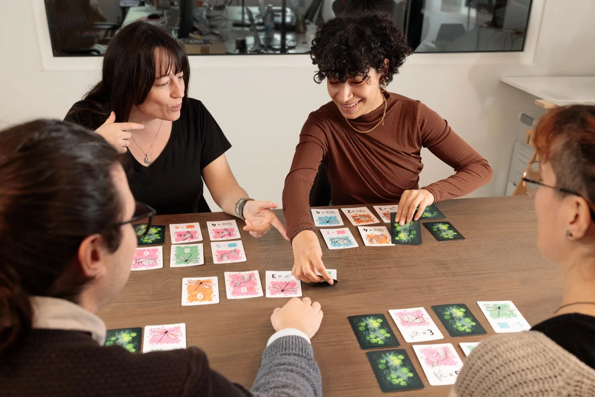 Blackrock Games SYMBIOSE - Jeu de société - Cartes - 8 Ans - 2-4 Joueurs - 15 Minutes - Stratégie - Créez Vos Paysages
