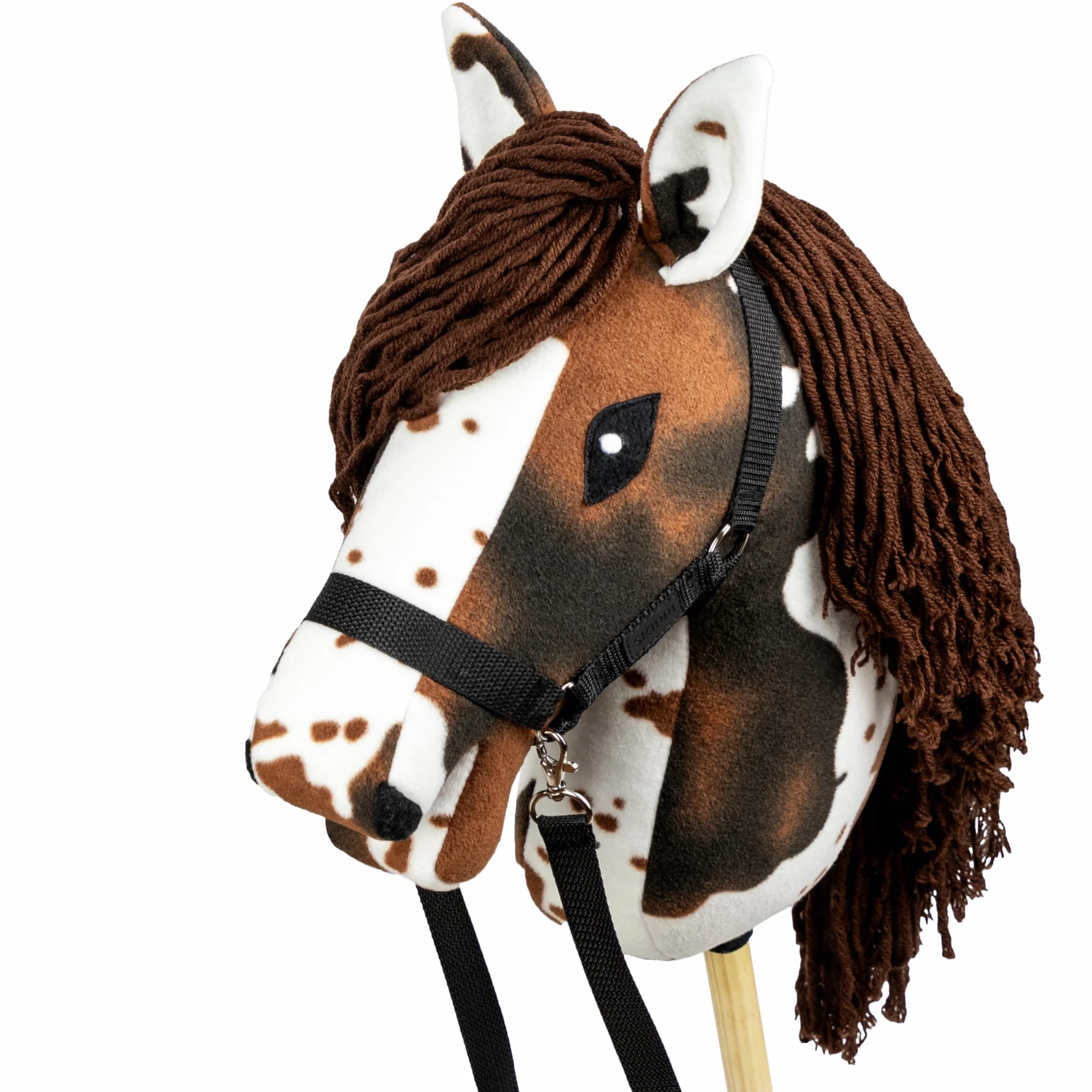 SKIPPI Hobby Horse Pie Alezan, Tête de Cheval à Chevaucher A3, Licol et Rênes Inclus, Cheval Baton Realiste Blanc à Taches Brunes