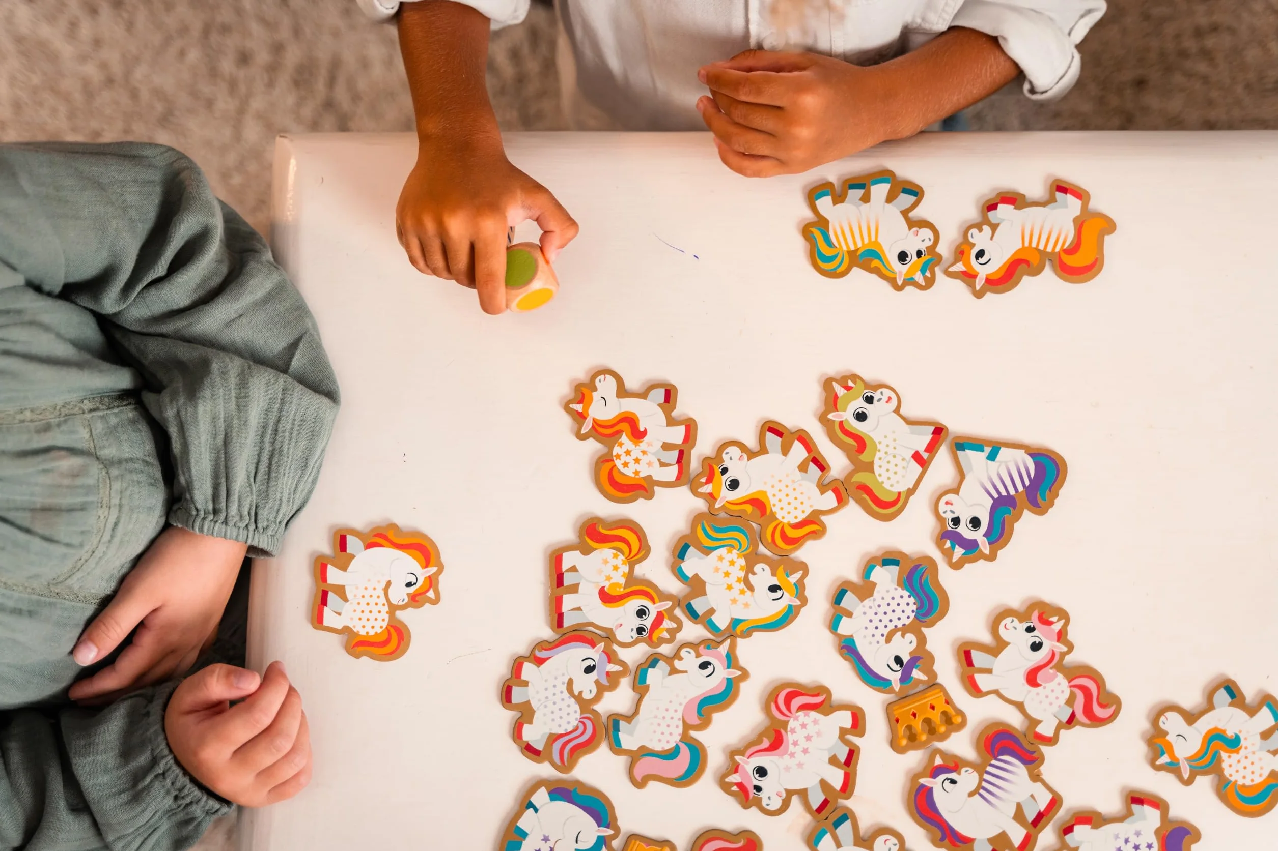 Jeu de société Nathan Le Royaume des Licornes famille enfants 3-6 ans 2-4 joueurs
