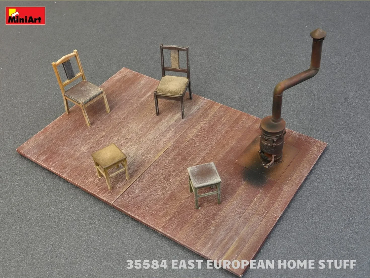 Miniart MIN35584 Kit de Maquette Maison Europe de l'Est