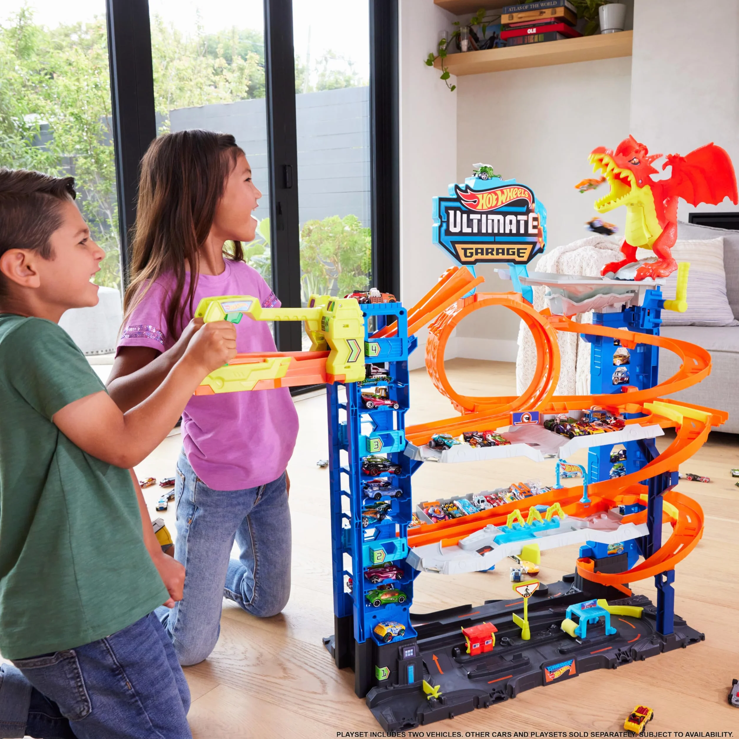 Hot Wheels Let's Race Netflix City Garage Ultime Coffret Jeu Construction 2 Voitures Rangement 50+ Voitures Échelle 1:64 4 Niveaux 5 Ans+
