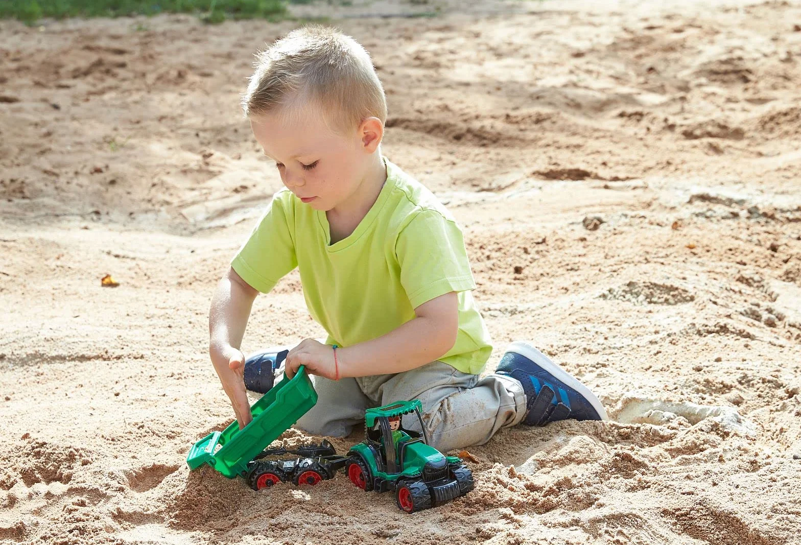 LENA Truckies Tracteur avec remorque Set de jeu 38 cm Enfants 2 Ans