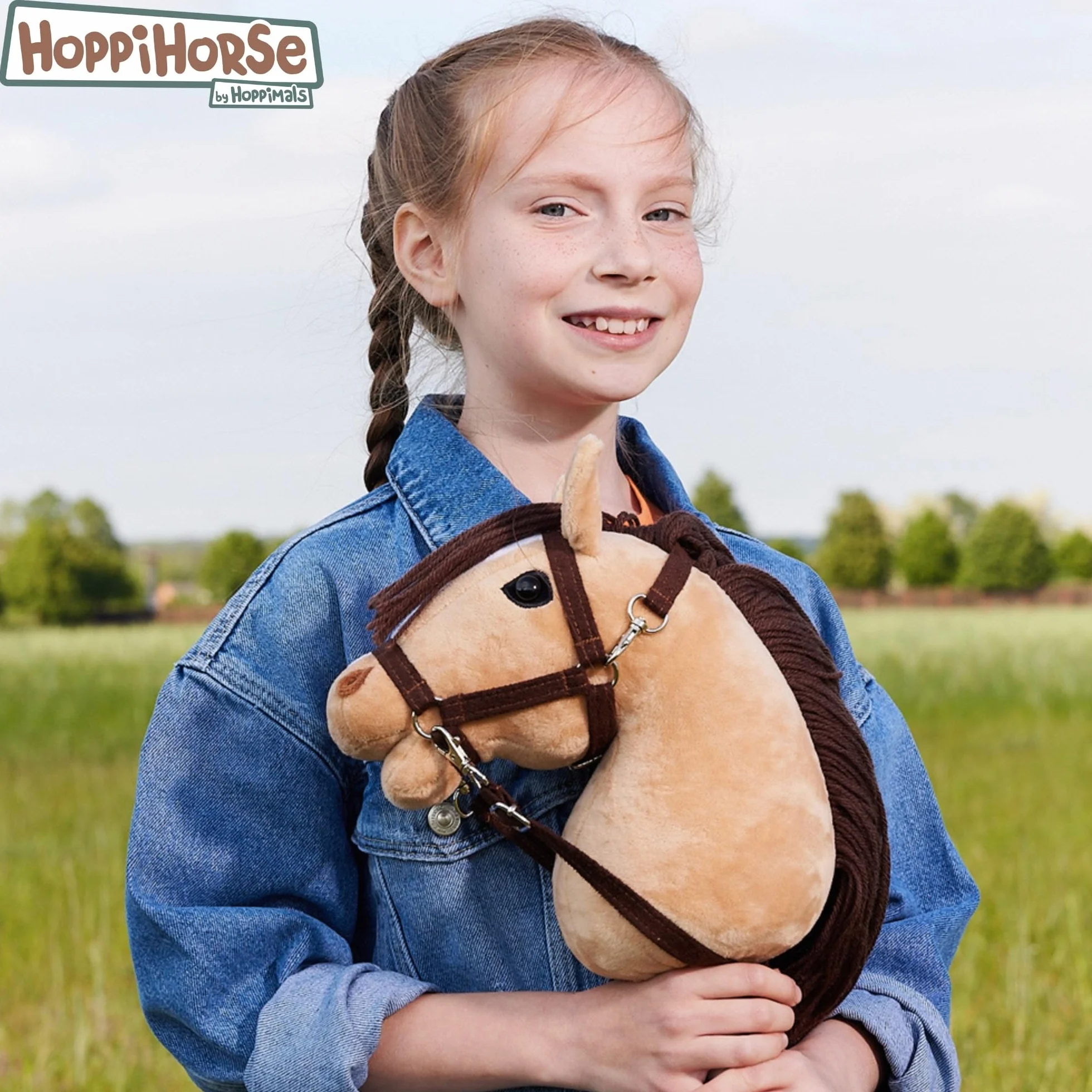 HOPPIHORSE Sport Edition Hobby Horse A3 Taille Cheval Bâton avec Bride Rênes Sangle d'Épaule Queue Poignée Silicone Boîte-Cadeau