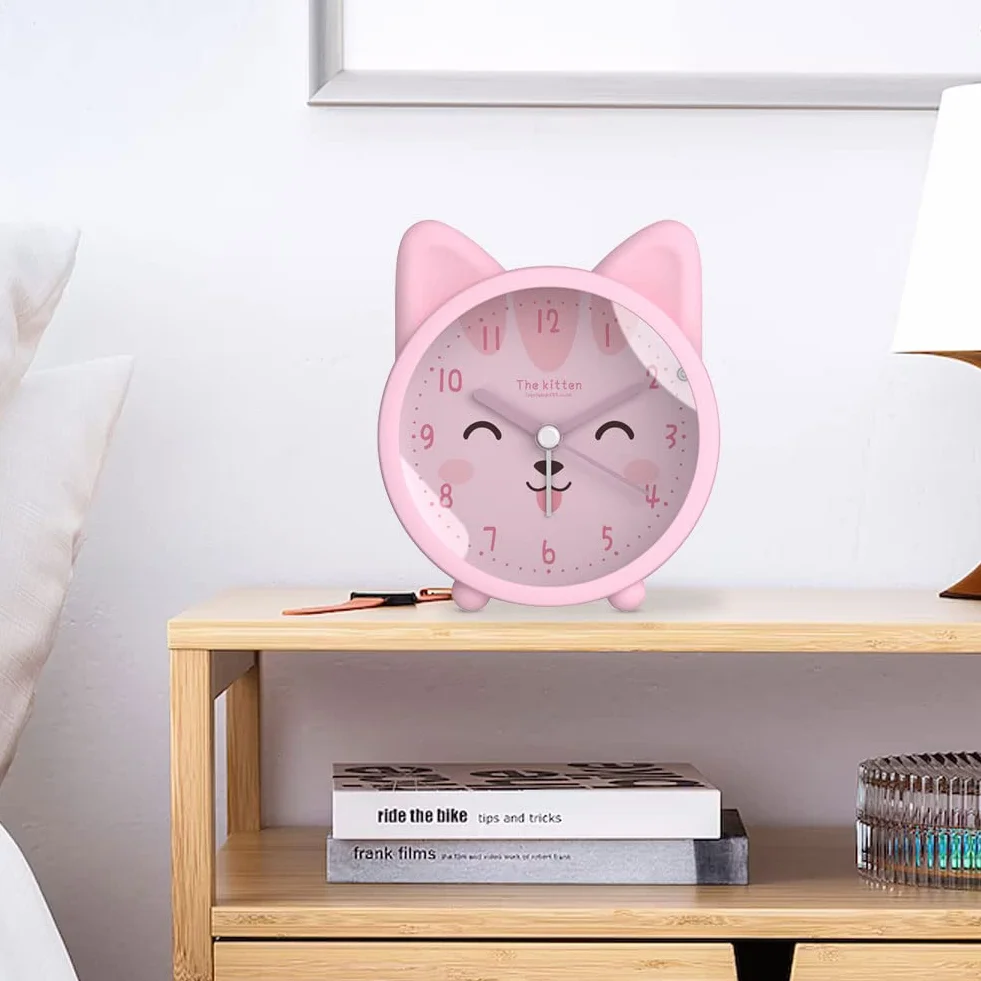 Roadtime Joli réveil-matin animalier pour enfants, horloge lapin/chat/cerf, réveil de bureau silencieux avec rétroéclairage (chat, rose)