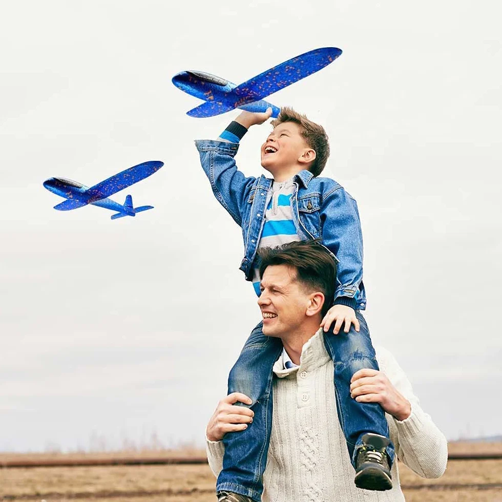 Lot de 4 avions polystyrène pour enfants