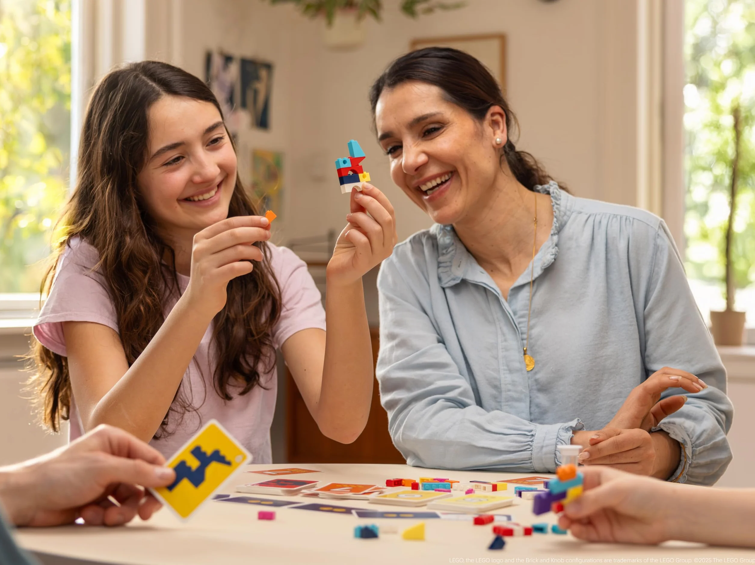 ASMODEE BRICK LIKE THIS! Jeu officiel LEGO Jeu de construction rapide pour famille 2-8 joueurs 7+ ans 15 min version française