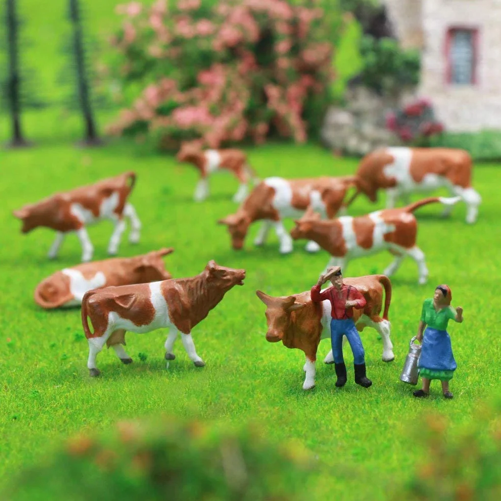 Farm Animals Figure Toys Set 1:87 HO Scale Model Cows Figures 36PCS Miniature Landscape