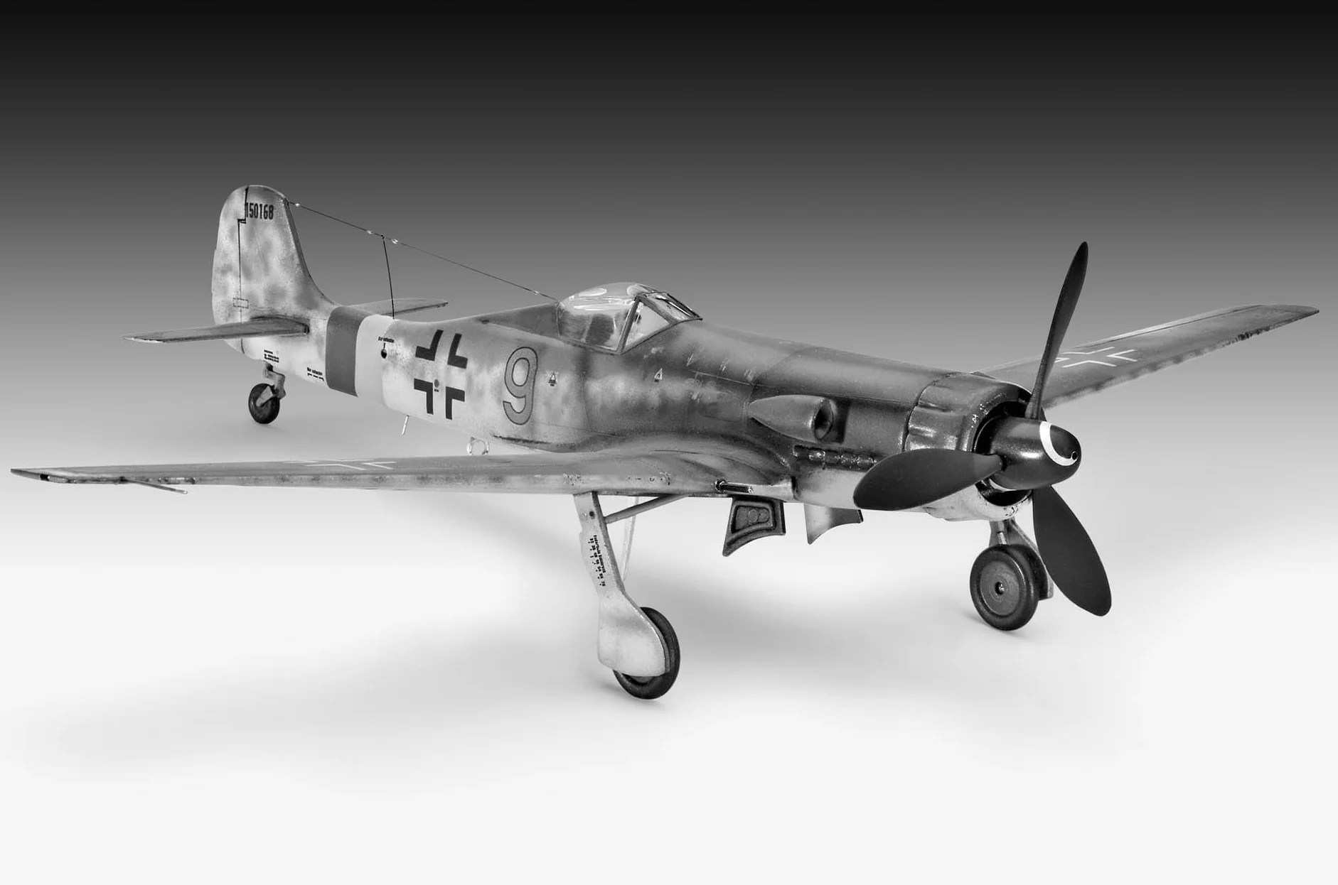 Revell Kit de Maquette d'avion Focke Wulf Ta152H Échelle 1:72