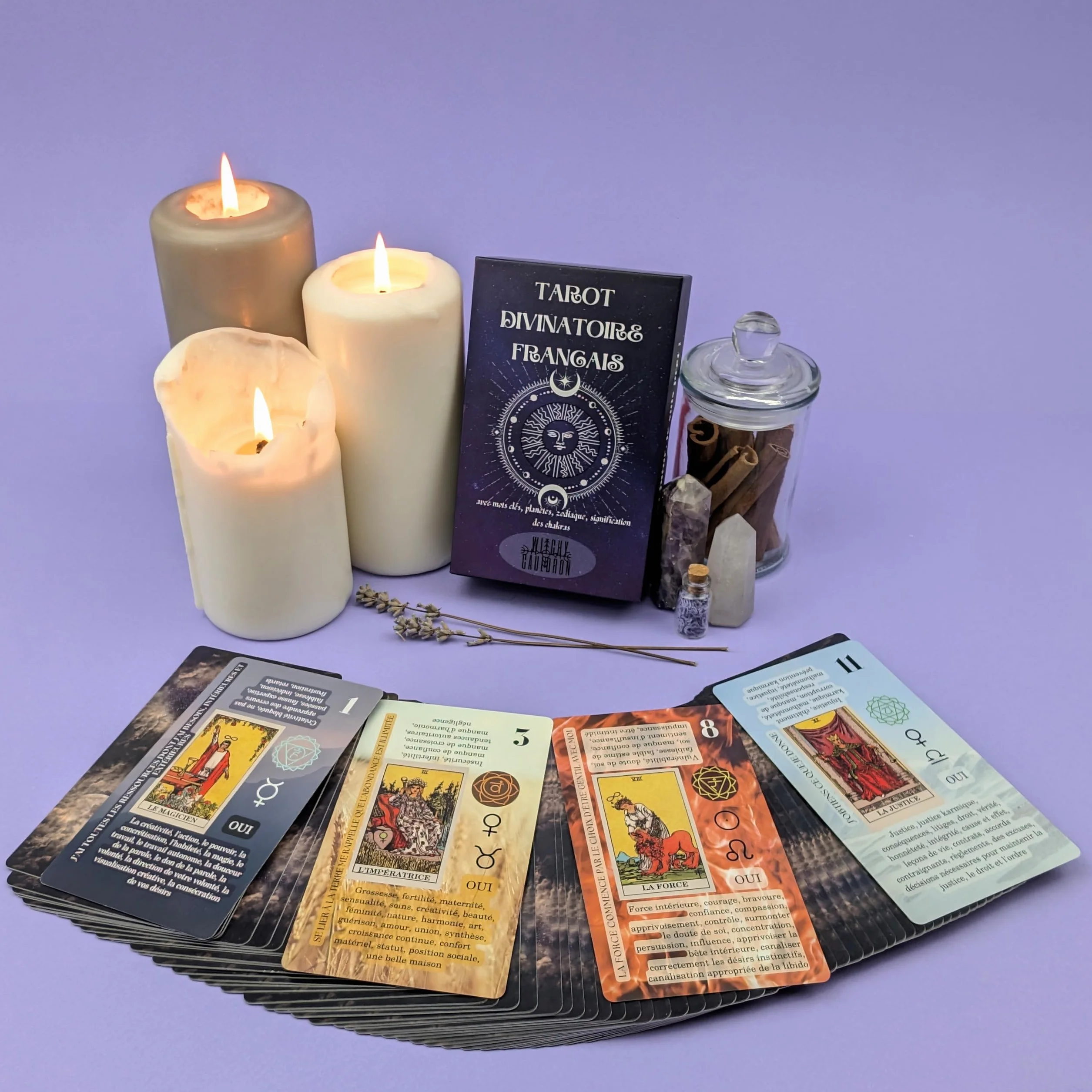 Jeu Tarot Divinatoire Francais 78 Cartes Voyance Rider-Waite-Smith avec Mots-Cles Guide Oracle