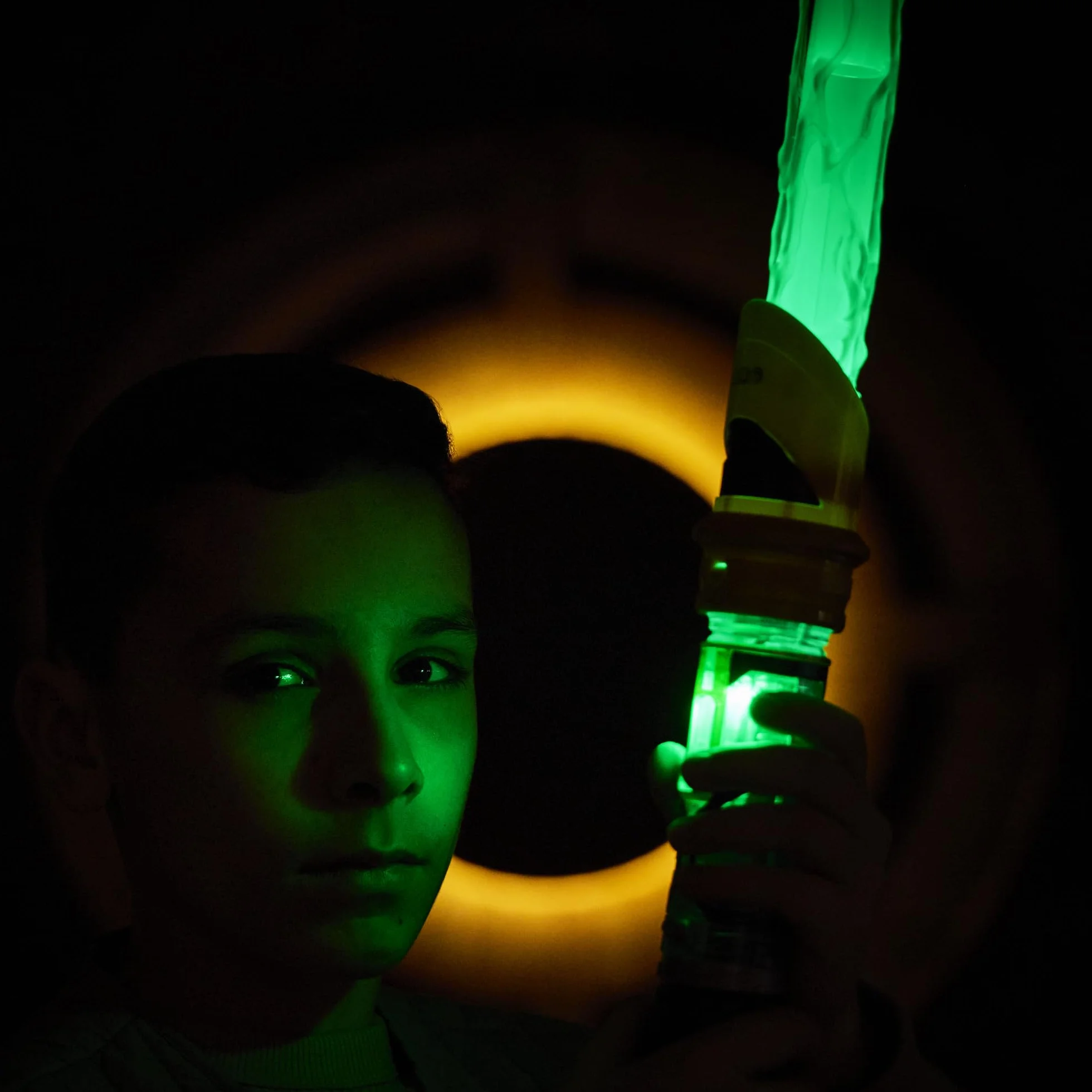 Sabre Laser Star Wars Cristal Kyber 7 Couleurs 10 Cristaux 50 Combinaisons Sons Lumières Jouet Enfant 4 Ans