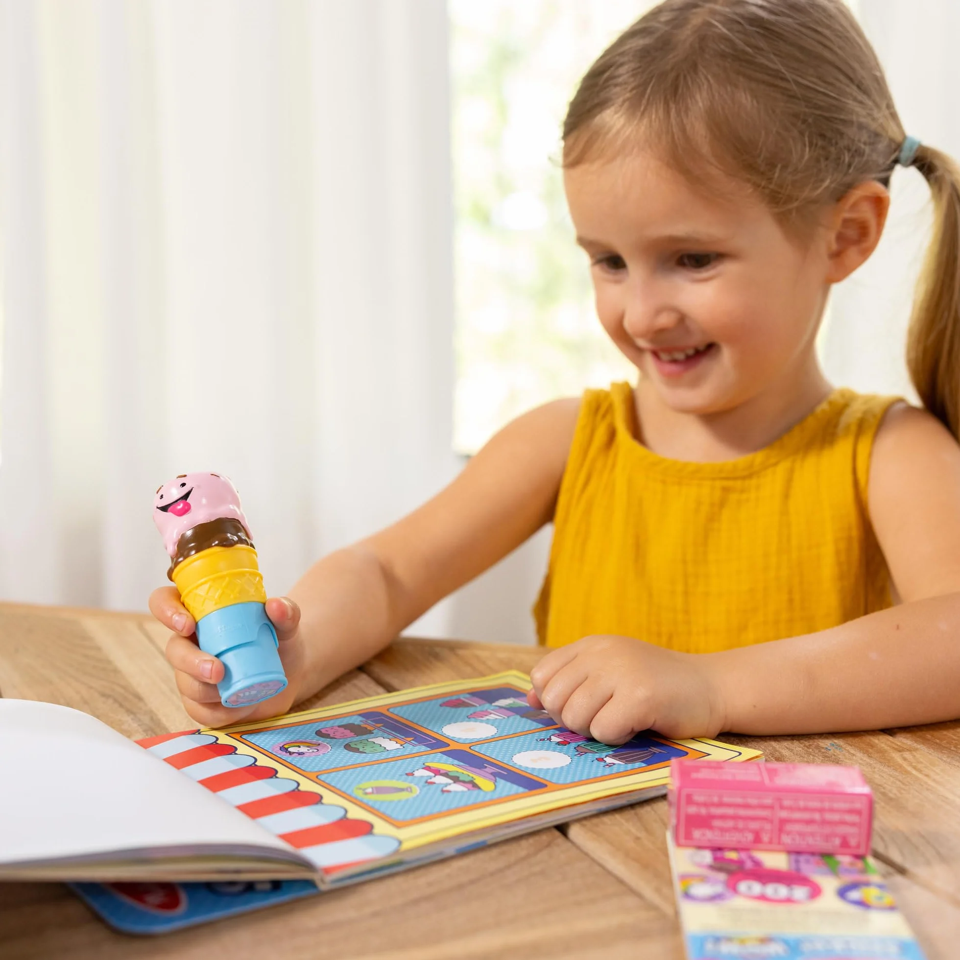 Melissa & Doug Sticker Wow Tamponneuse Crème Glacée Bloc D’Activités 500 Autocollants Activité Manuelle Enfant 3 Ans+