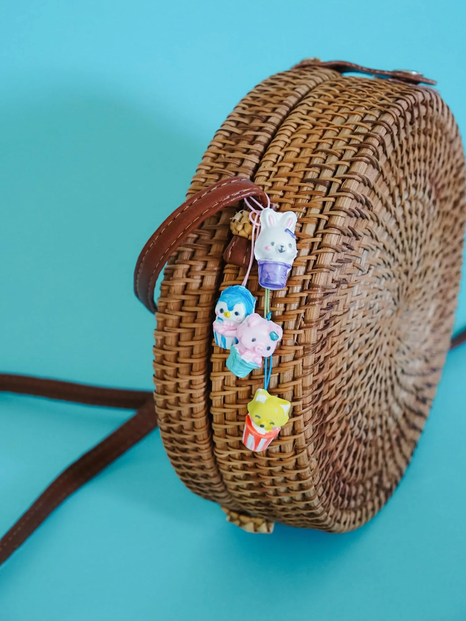 Mako Moulages Kit Créatif DIY Complet Moule 9 Figurines Animaux Kawaii Plâtre Porte-Clés Bijoux Sac Fabriqué France