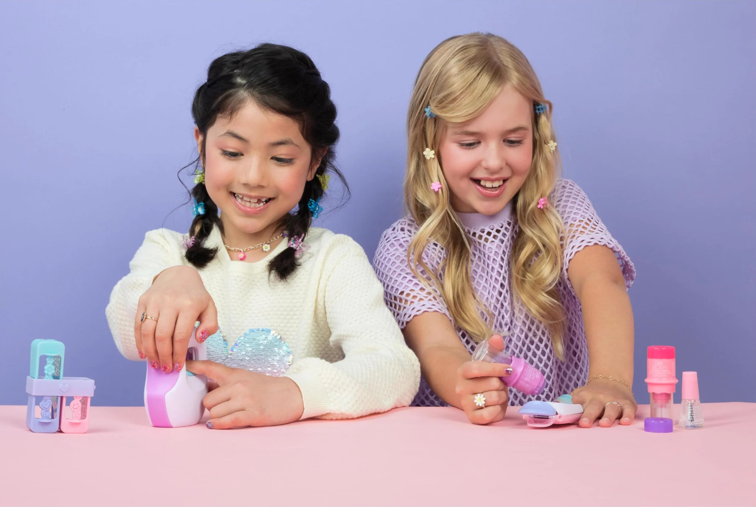 Cool Maker Go Glam Nail Studio Machine Manucure 200 Ongles Kit Loisirs Créatifs Jouet Enfant 7 Ans+