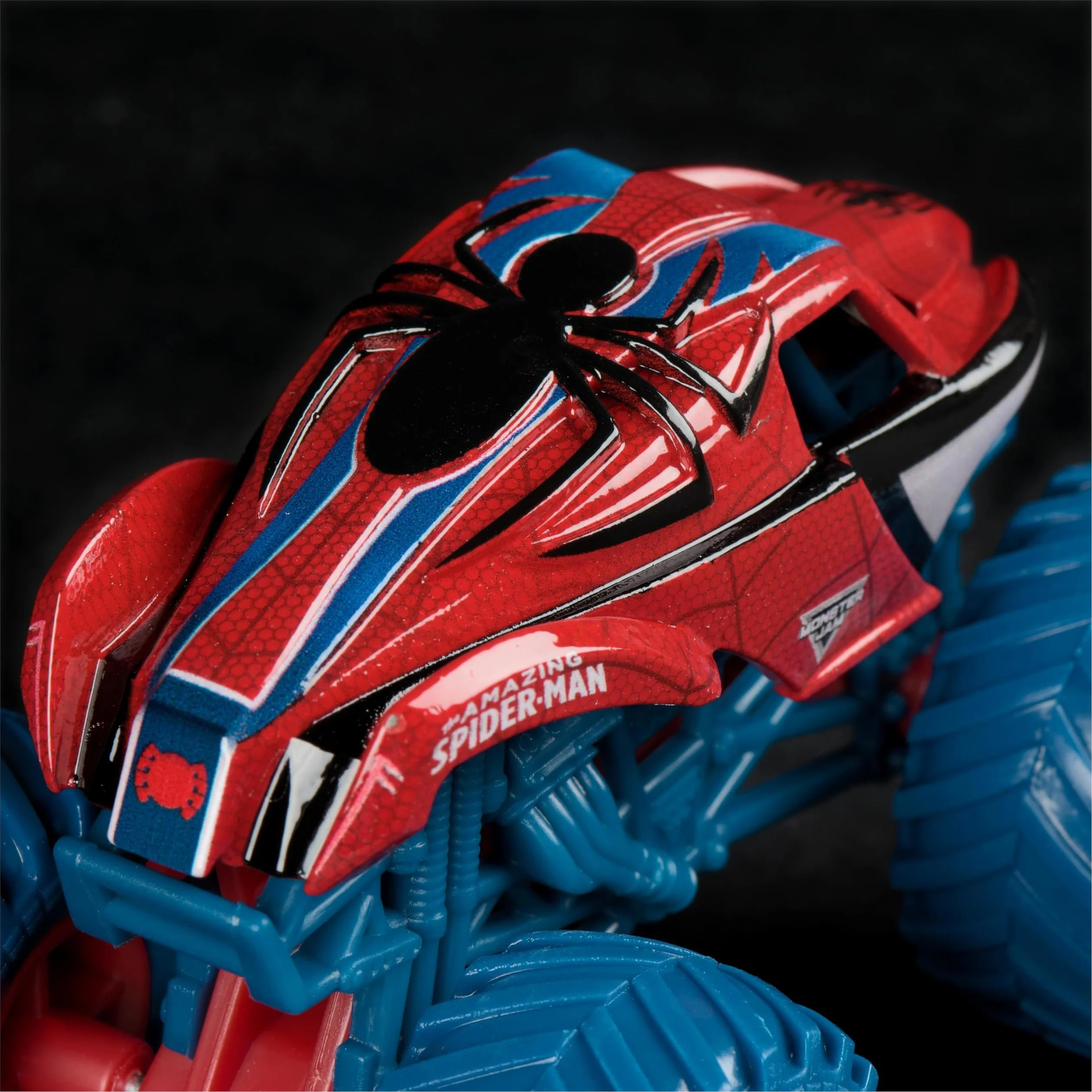 Monster Jam 5 Véhicules Die-Cast 1:64 Marvel Monster Trucks Officiels À Collectionner Jouet Enfant 3 Ans