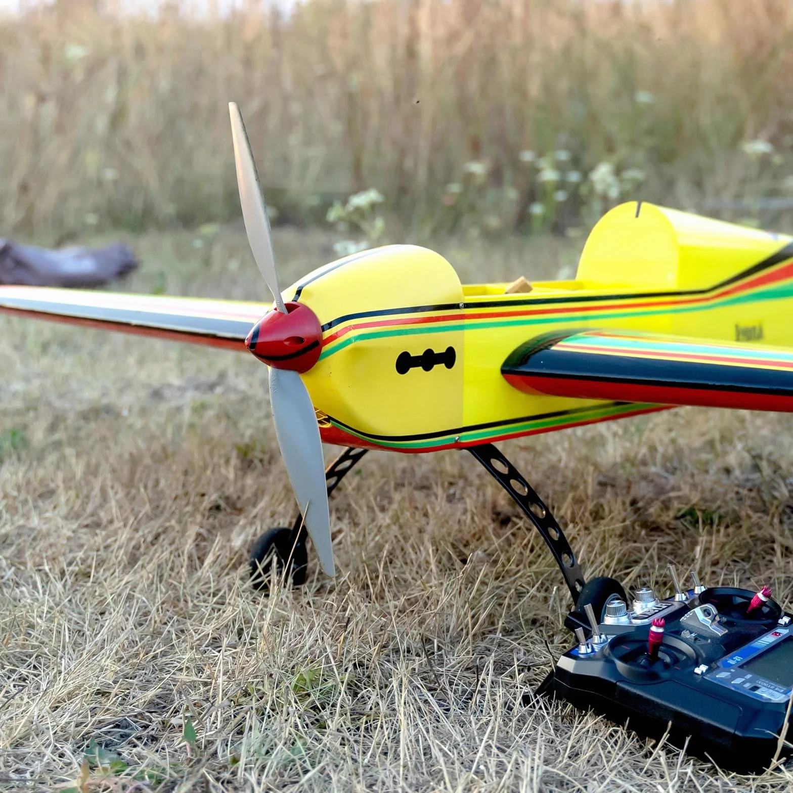 QUARKZMAN 3 Pièces 12x6 Pouces Hélice RC 2 Pales Gris avec Bagues d'Adaptation pour Avion RC