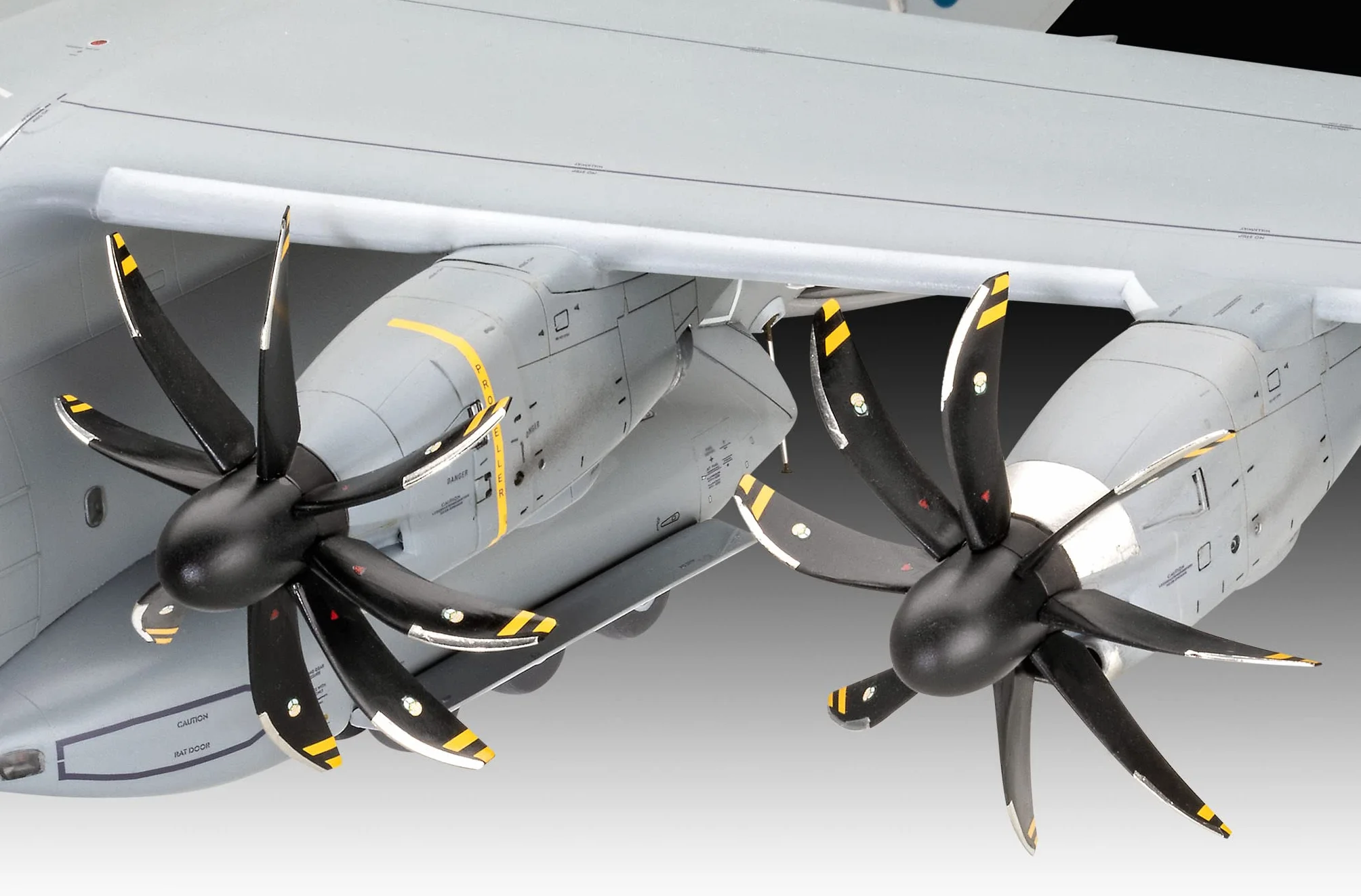 Revell Airbus A400M Atlas RAF