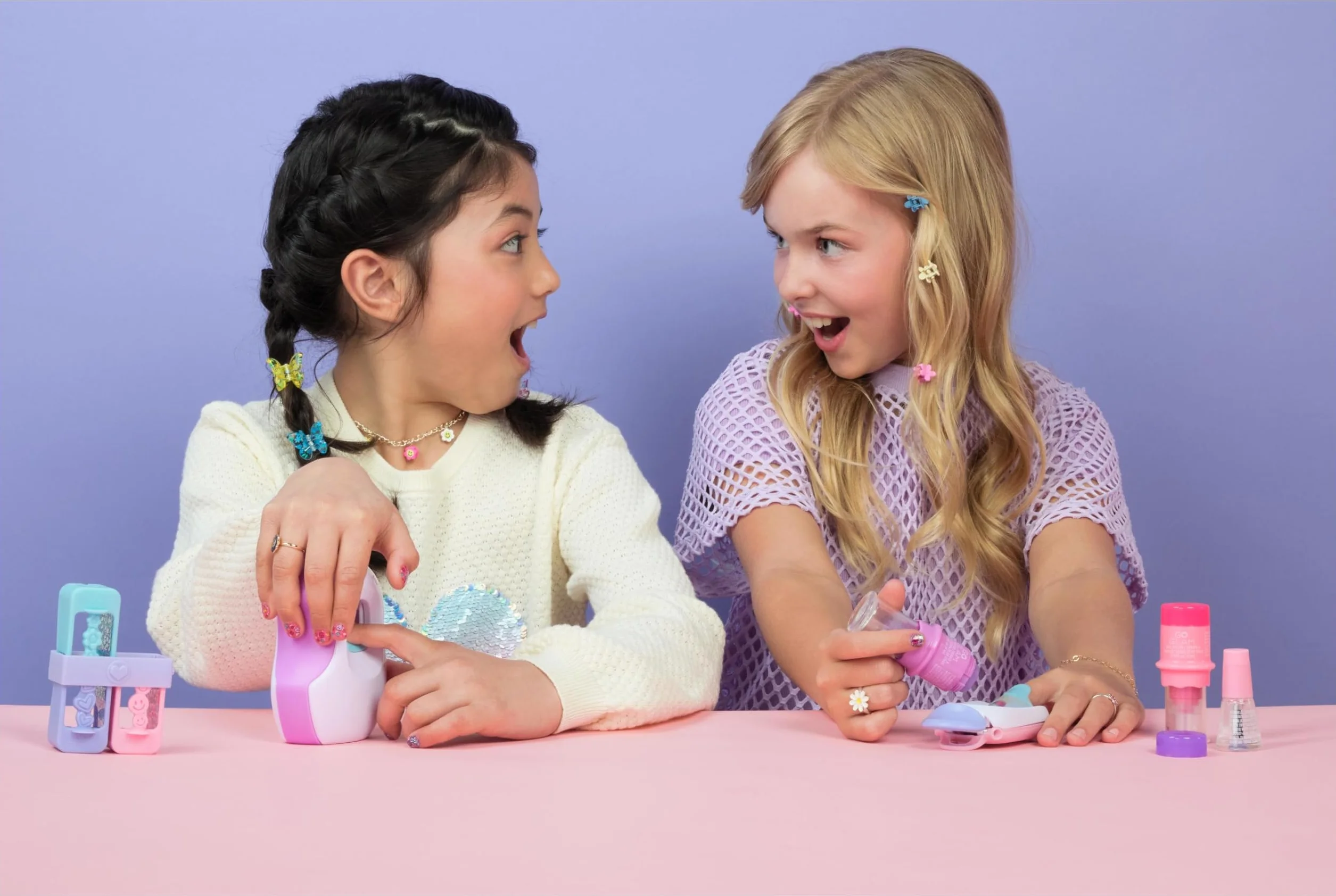 Cool Maker Go Glam Nail Studio Machine Manucure 200 Ongles Kit Loisirs Créatifs Jouet Enfant 7 Ans+