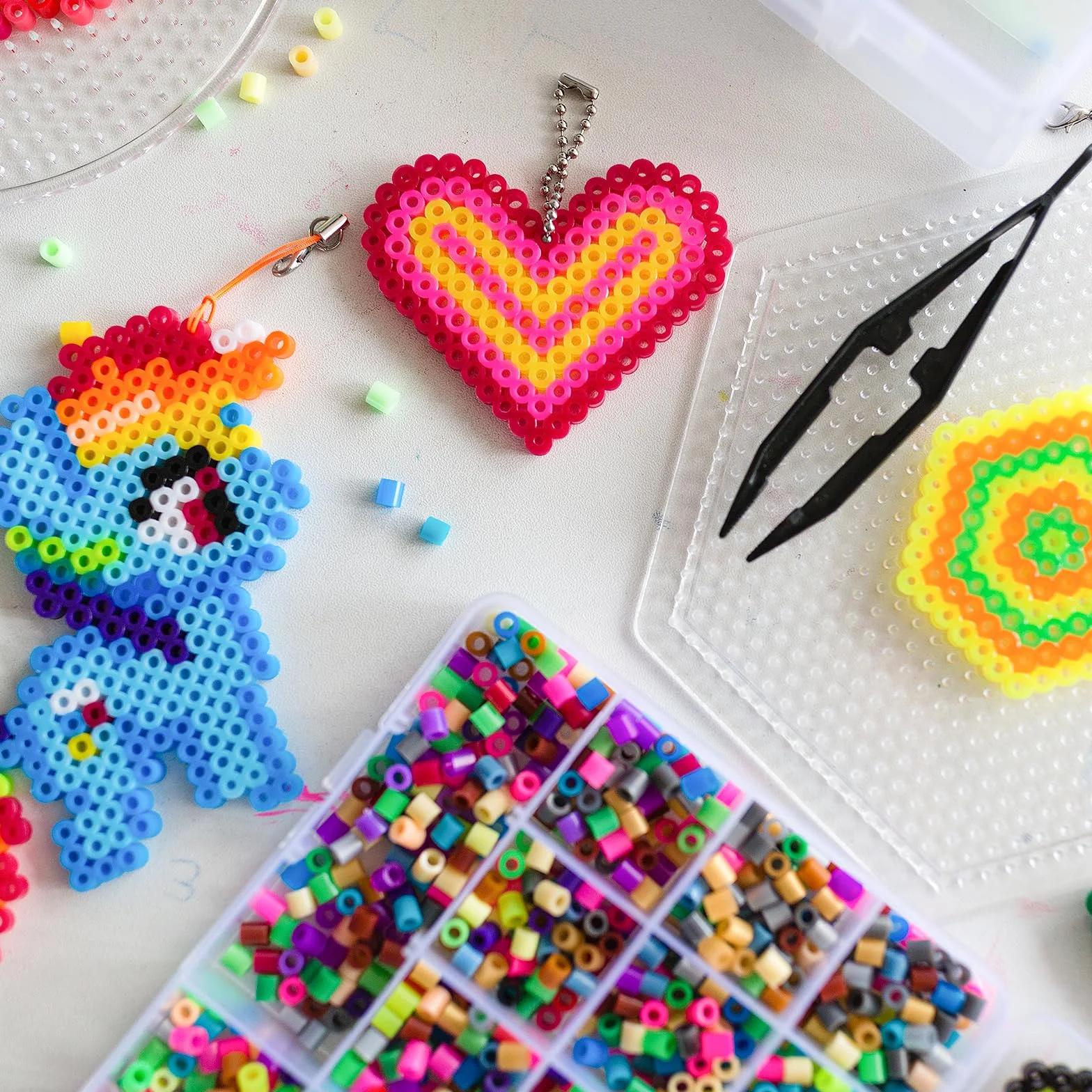 Kit de Perles à Repasser 5mm 10000 Pièces 50 Couleurs Enfants DIY Cadeau