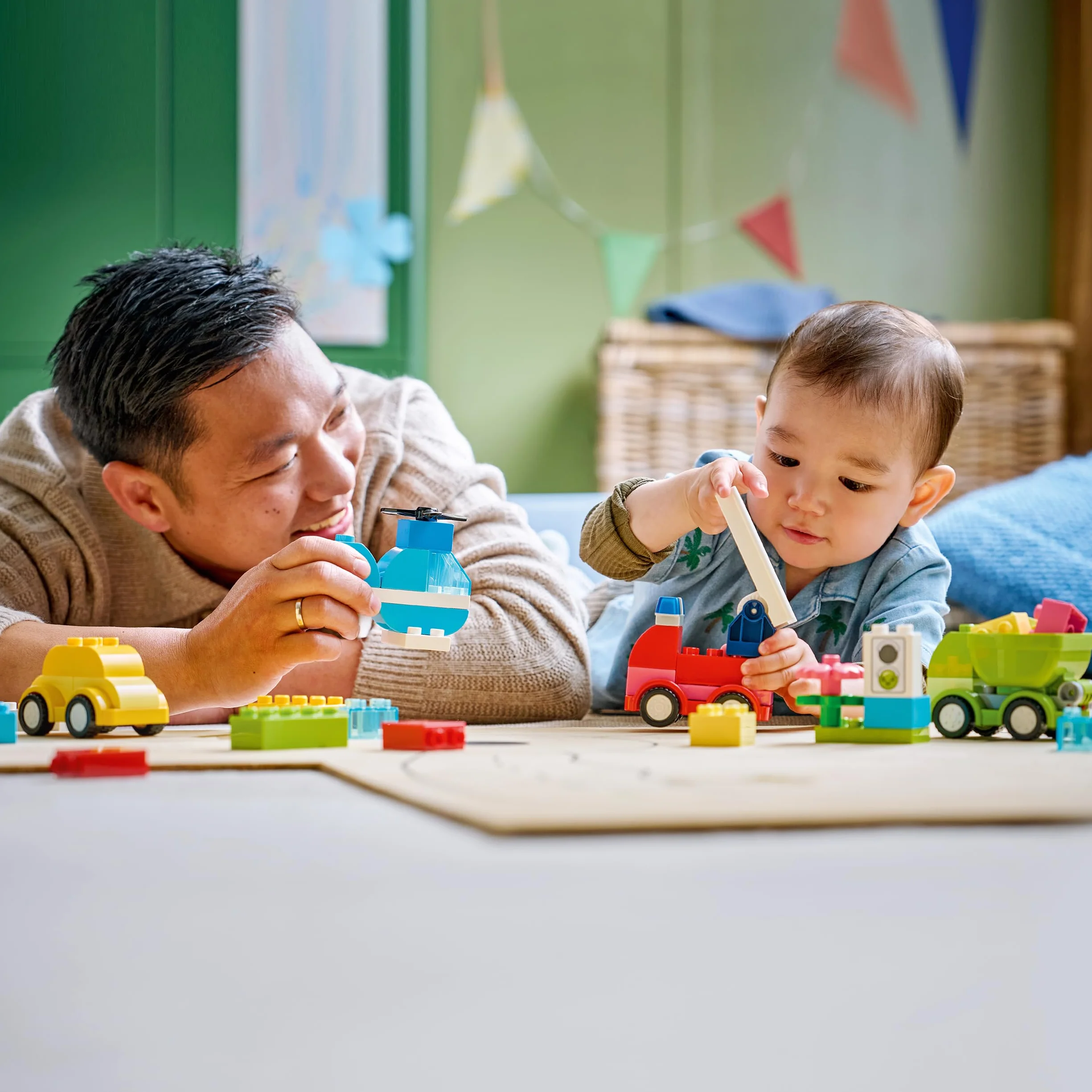 LEGO Duplo My First Les Véhicules Créatifs Jouet Éducatif Tri des Couleurs Voiture Camion 10474