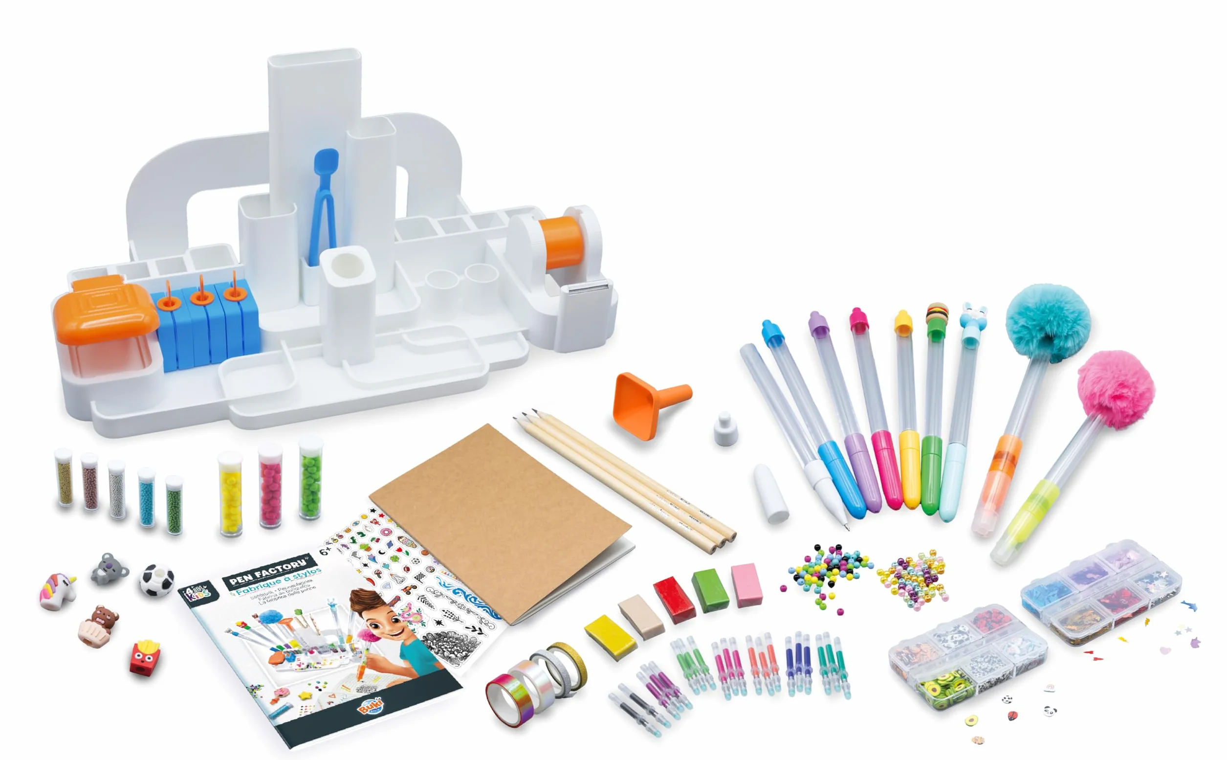 Buki Fabrique à stylos Station Customisation Crayons Bureau Kit Créatif Enfant dès 6 Ans Stylos Stickers Masking Tape Gommes Accessoires DIY FK007