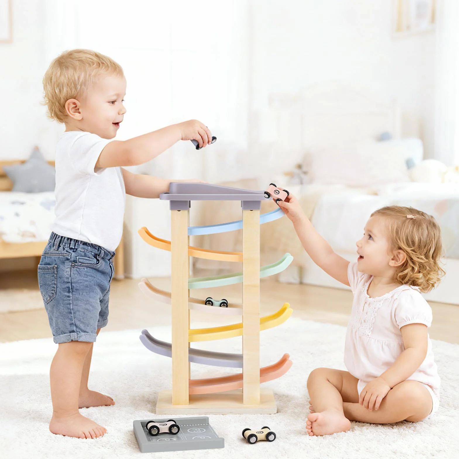 Joyreal Rampe Voiture en Bois Jeux Montessori 8 Mini Voiture Enfant Garage Bois Jouet