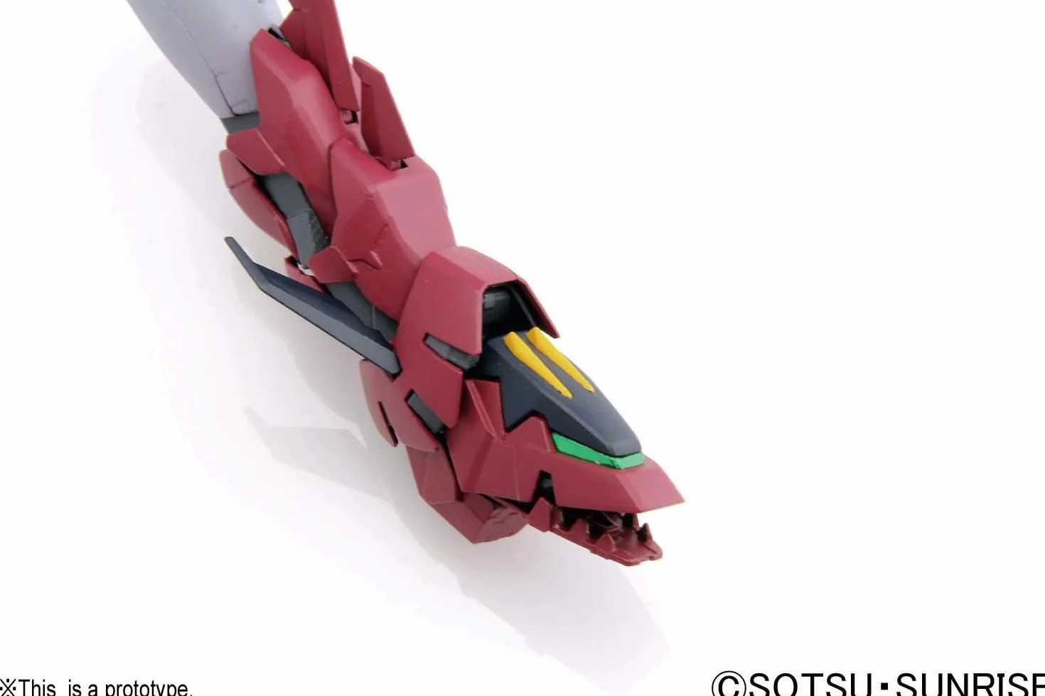 Gundam MG Epyon EW Ver 1/100 Figurine