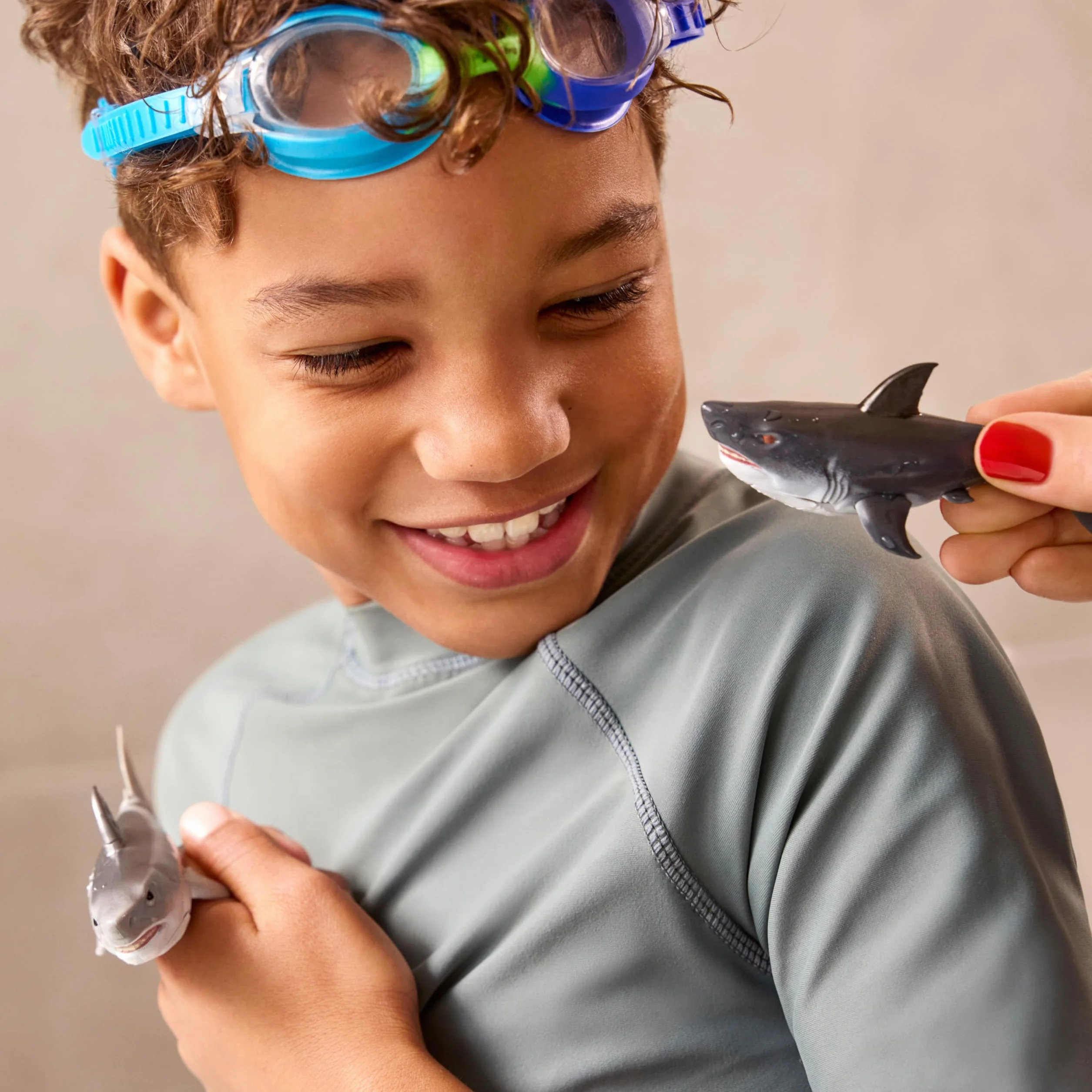 ZURU Robo Alive Requin Activé par l'eau Gris Lot de 2 Jouet de Bain Robotique Réaliste