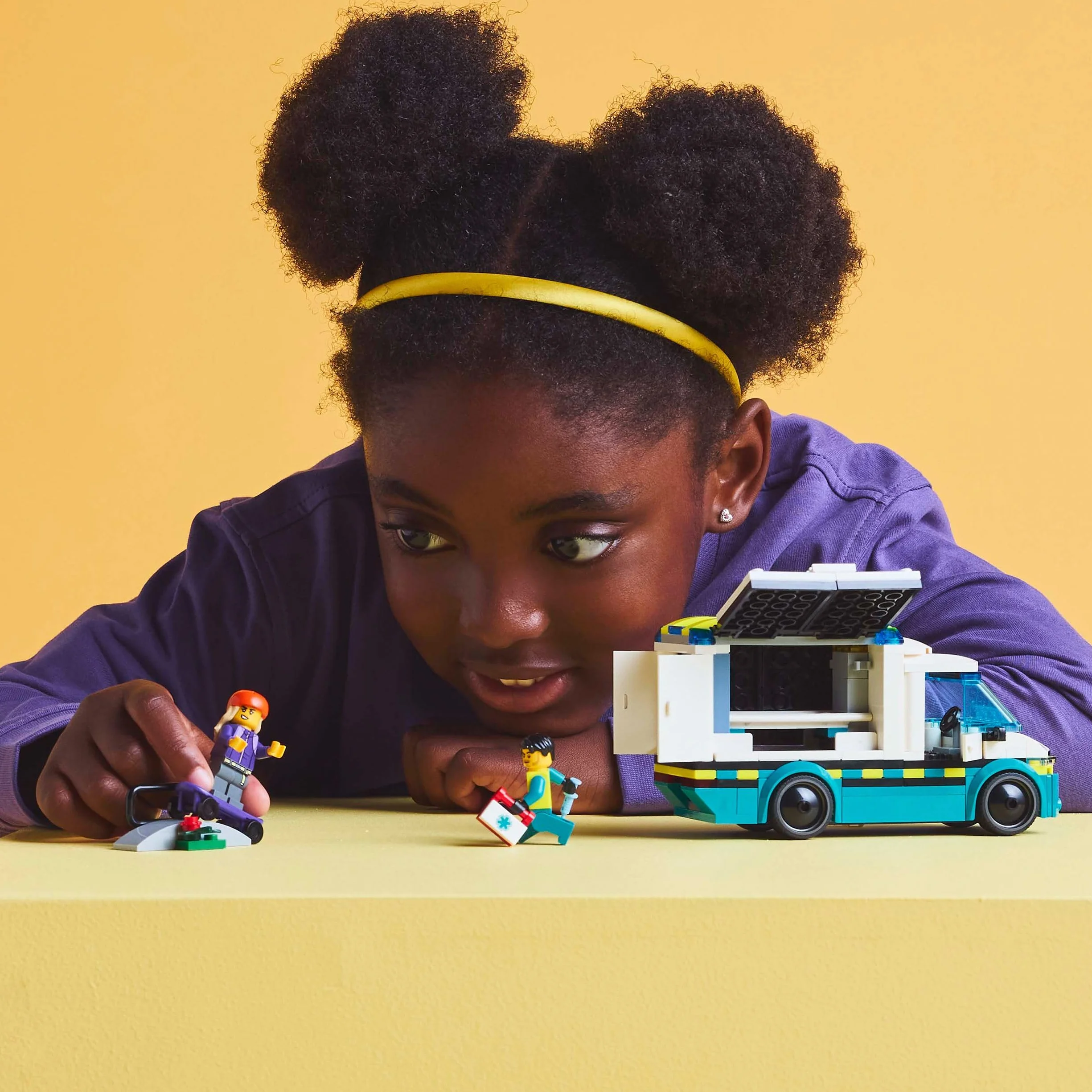 LEGO City L'Ambulance de Secours Jeu de Construction 2 Minifigurines Skateuse Ambulancier Jouet 5 Ans 60451