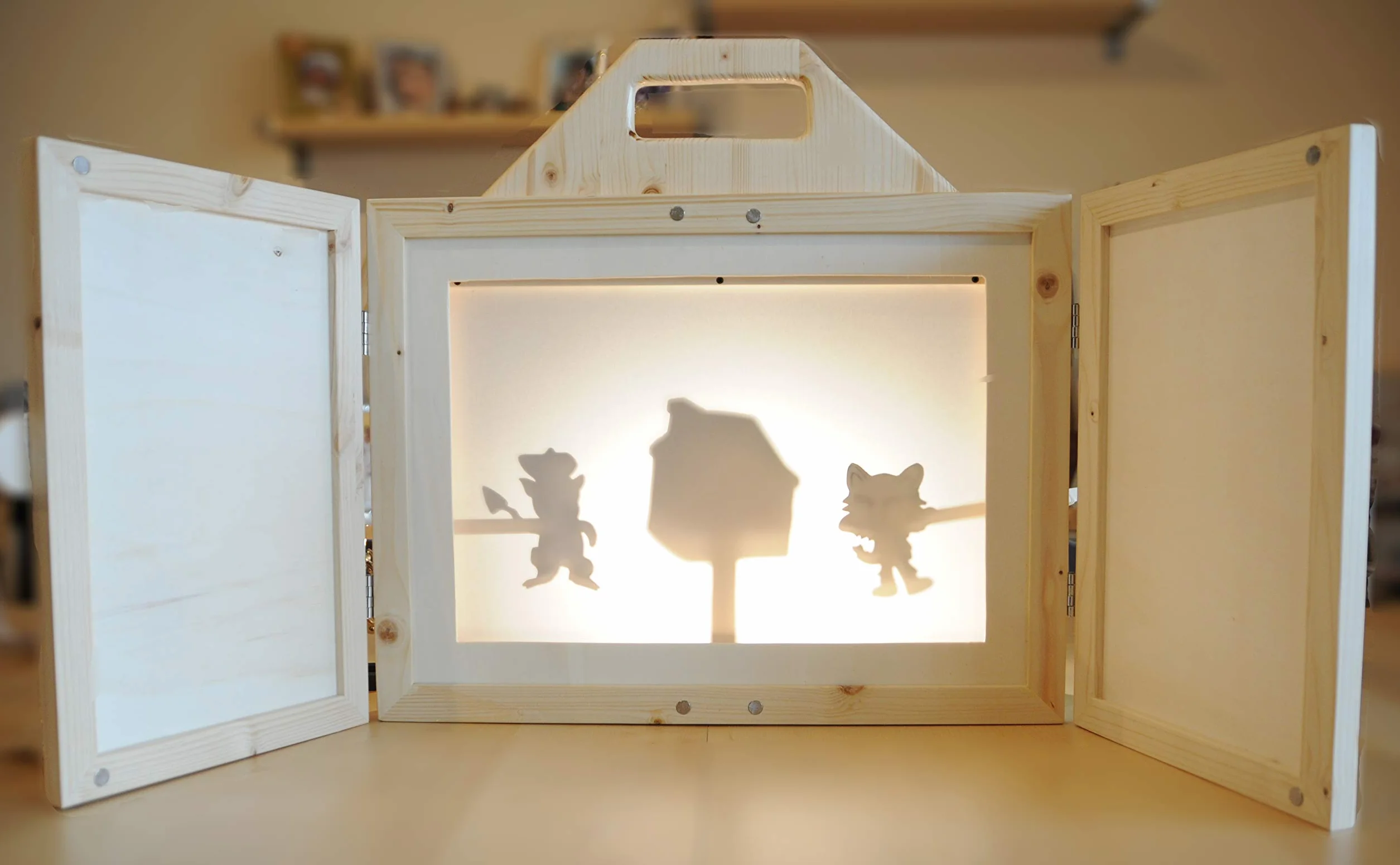 Théâtre en bois Kamishibaï portable pour enfants avec théâtre d'ombres de marionnettes japonaises fait à la main