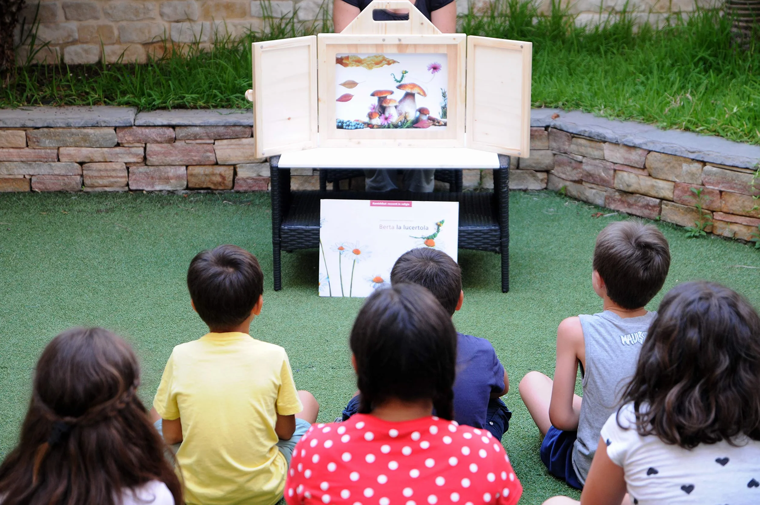 Théâtre en bois Kamishibaï portable pour enfants avec théâtre d'ombres de marionnettes japonaises fait à la main