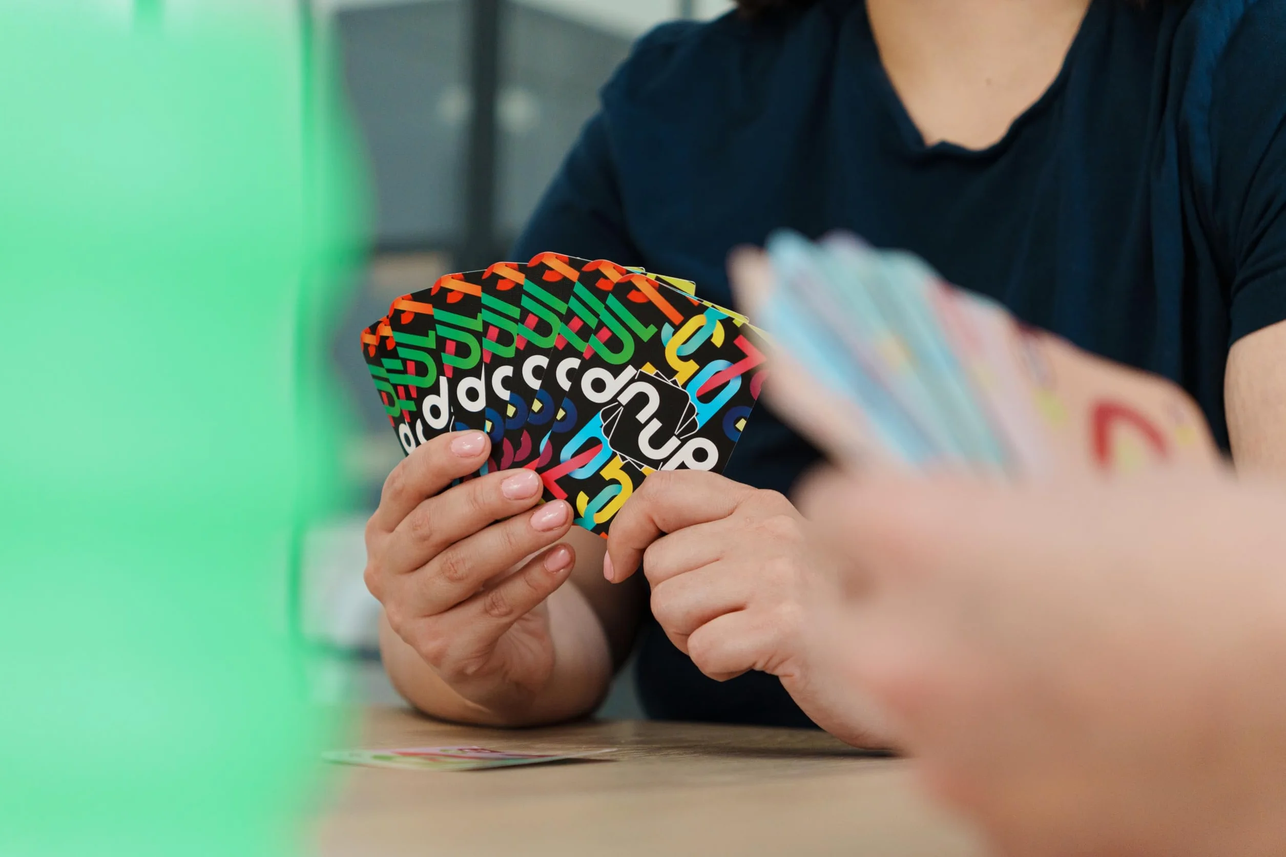 Space Cowboys Jeu de Cartes stratégique Downup Facile à Apprendre 8 Ans 2-5 Joueurs Version française