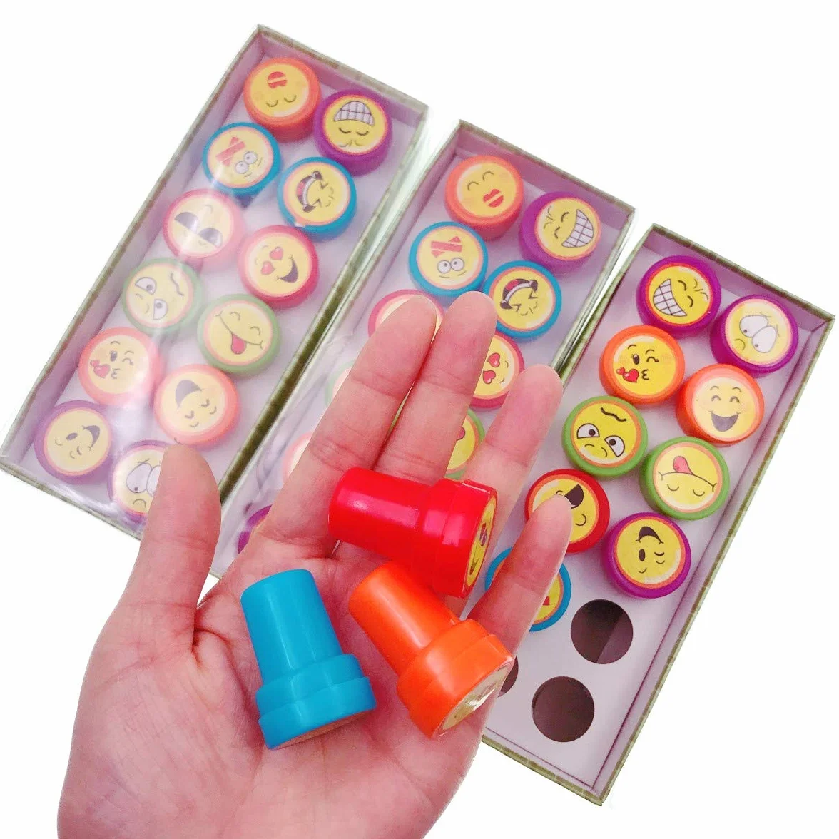 Tampons Auto-encreur Emoji pour Enfants 36 Pièces Cadeau de Fête