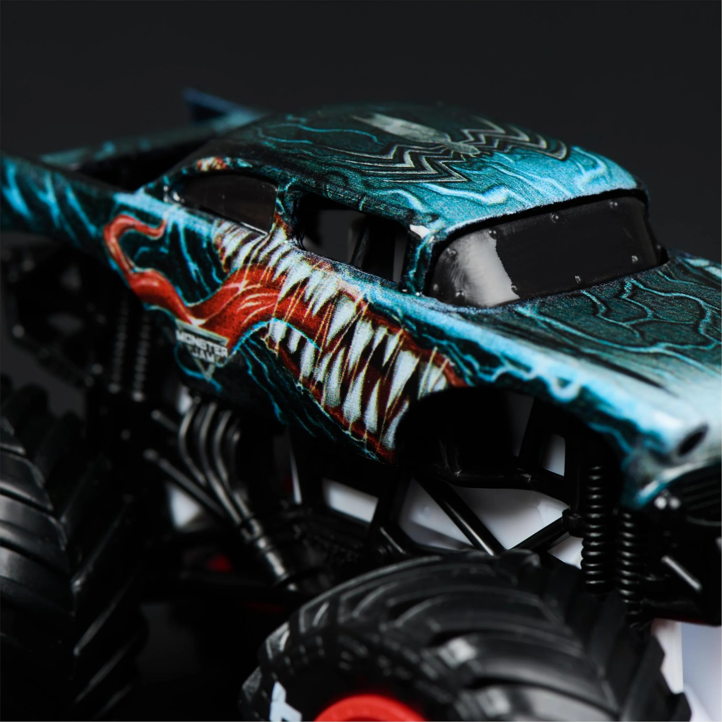 Monster Jam 2 Véhicules Die-Cast 1:64 Marvel Monster Trucks Officiels À Collectionner Jouet Enfant 3 Ans+