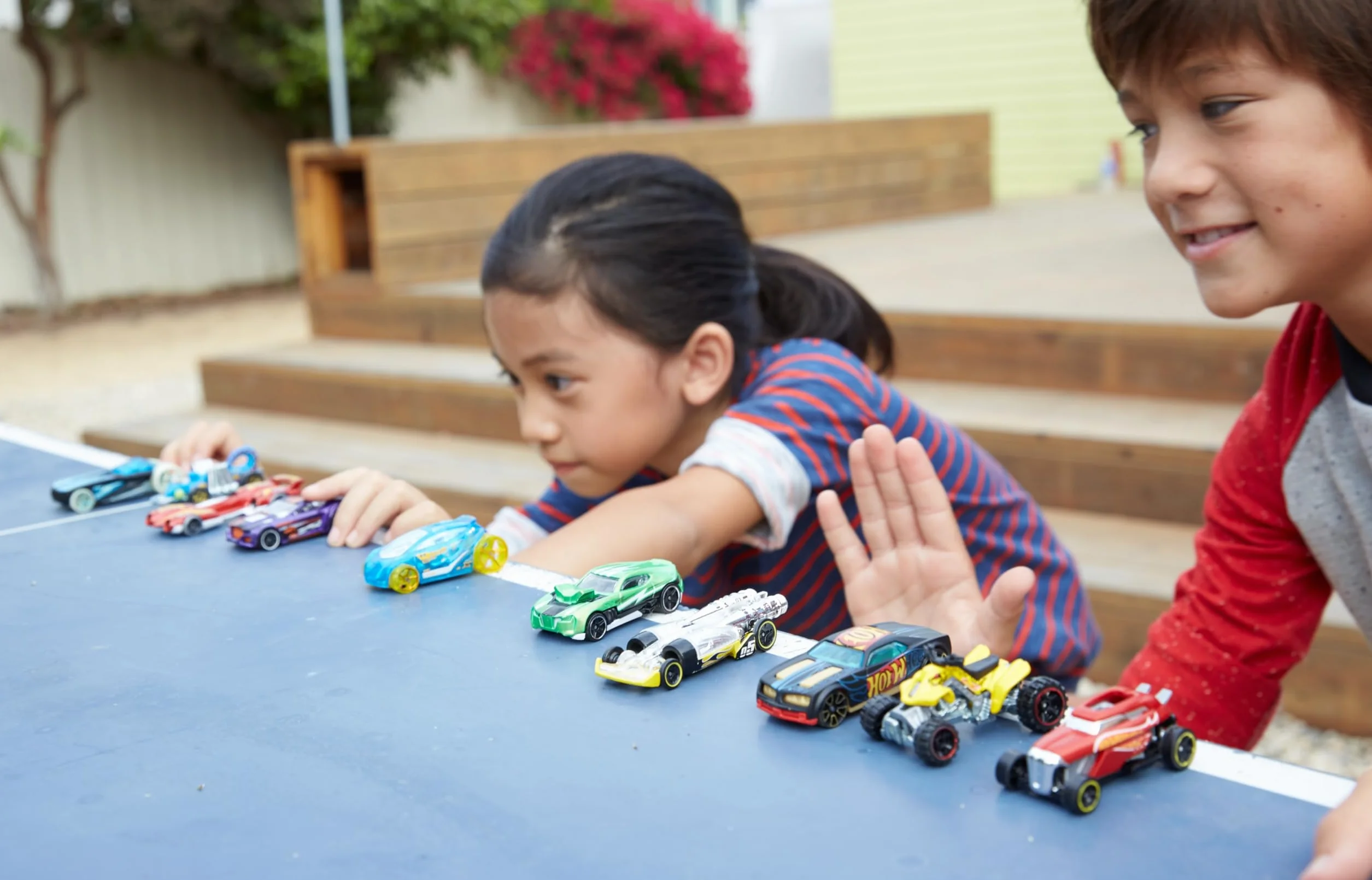 Hot Wheels Lot 5 Voitures 1:64 Jouet Collection Enfant 3 Ans+