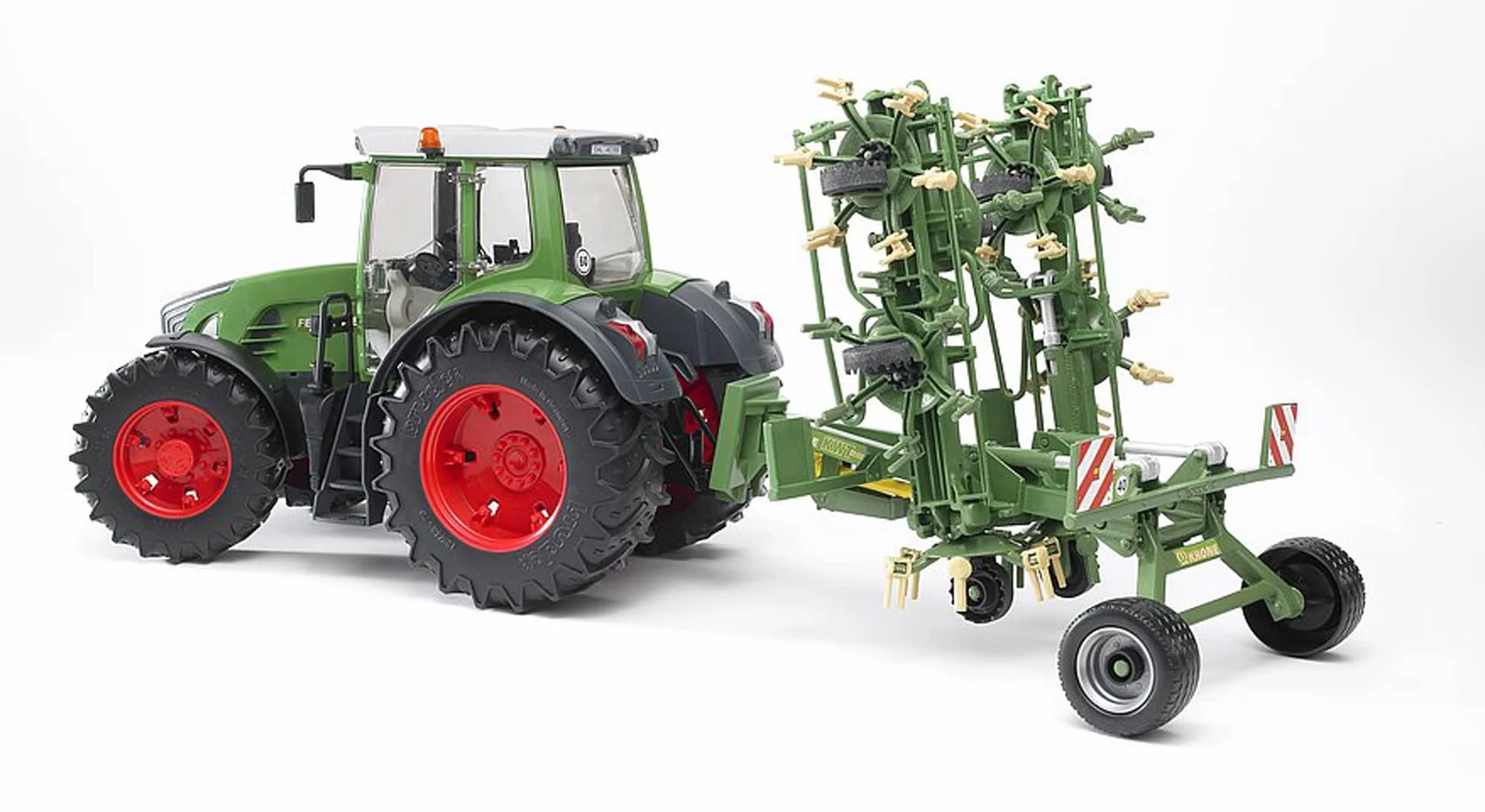 Bruder 02224 Krone Faneuse KWT 8.82 Andaineur