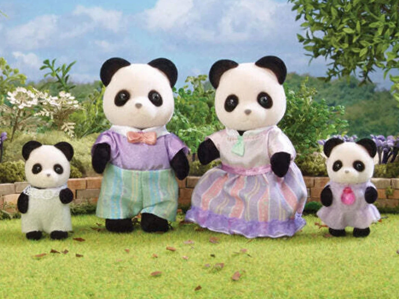 Sylvanian Families La famille Panda Set 4 figurines animaux miniatures jouet enfant 3 ans+