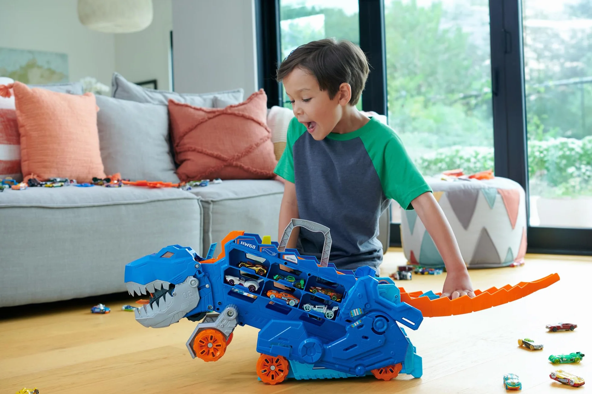 Hot Wheels Let’s Race Netflix Camion City Transporteur T-Rex Qui Se Cabre Piste Course Lumières Sons Jouet Enfant 3 Ans HNG50