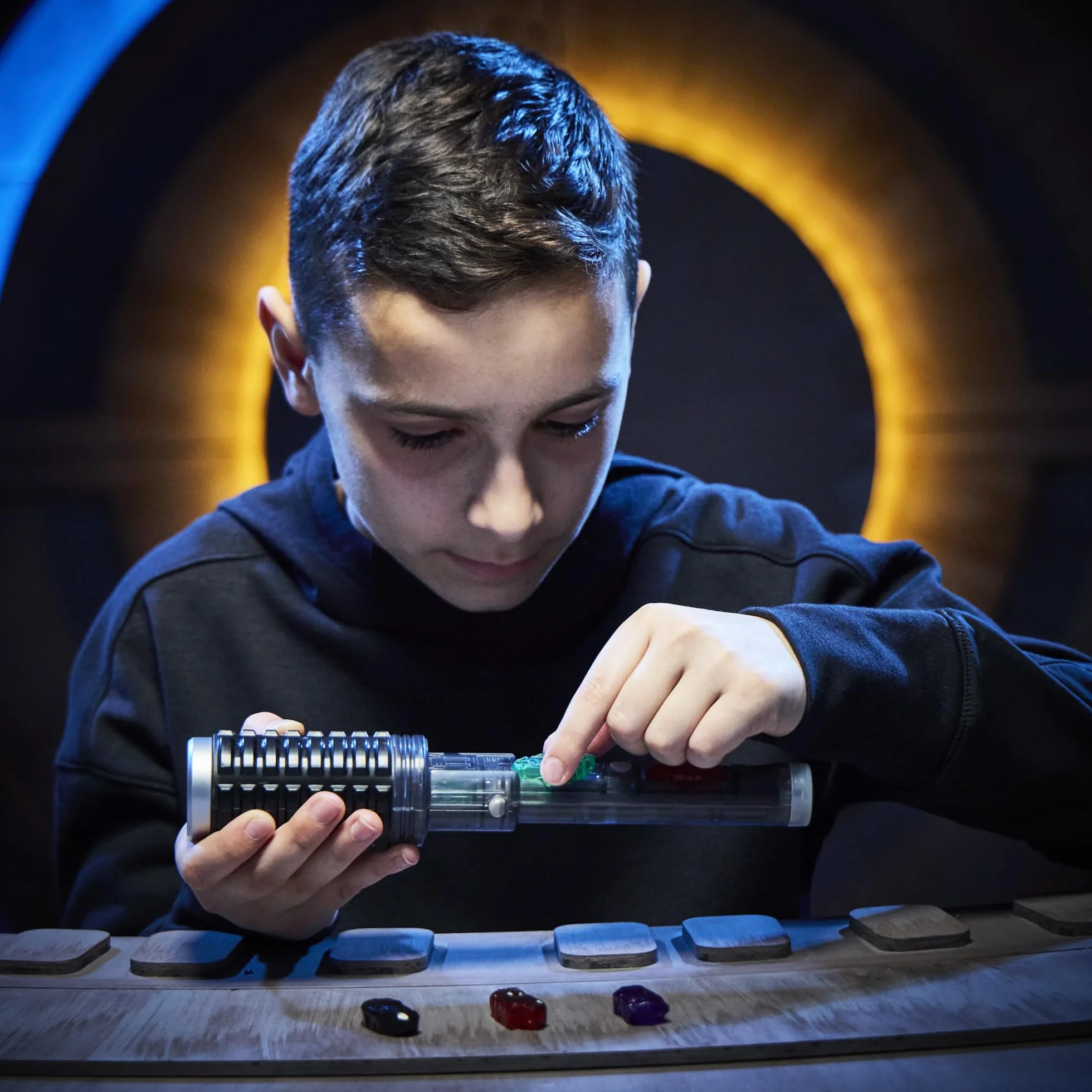 Sabre Laser Star Wars Cristal Kyber 7 Couleurs 10 Cristaux 50 Combinaisons Sons Lumières Jouet Enfant 4 Ans