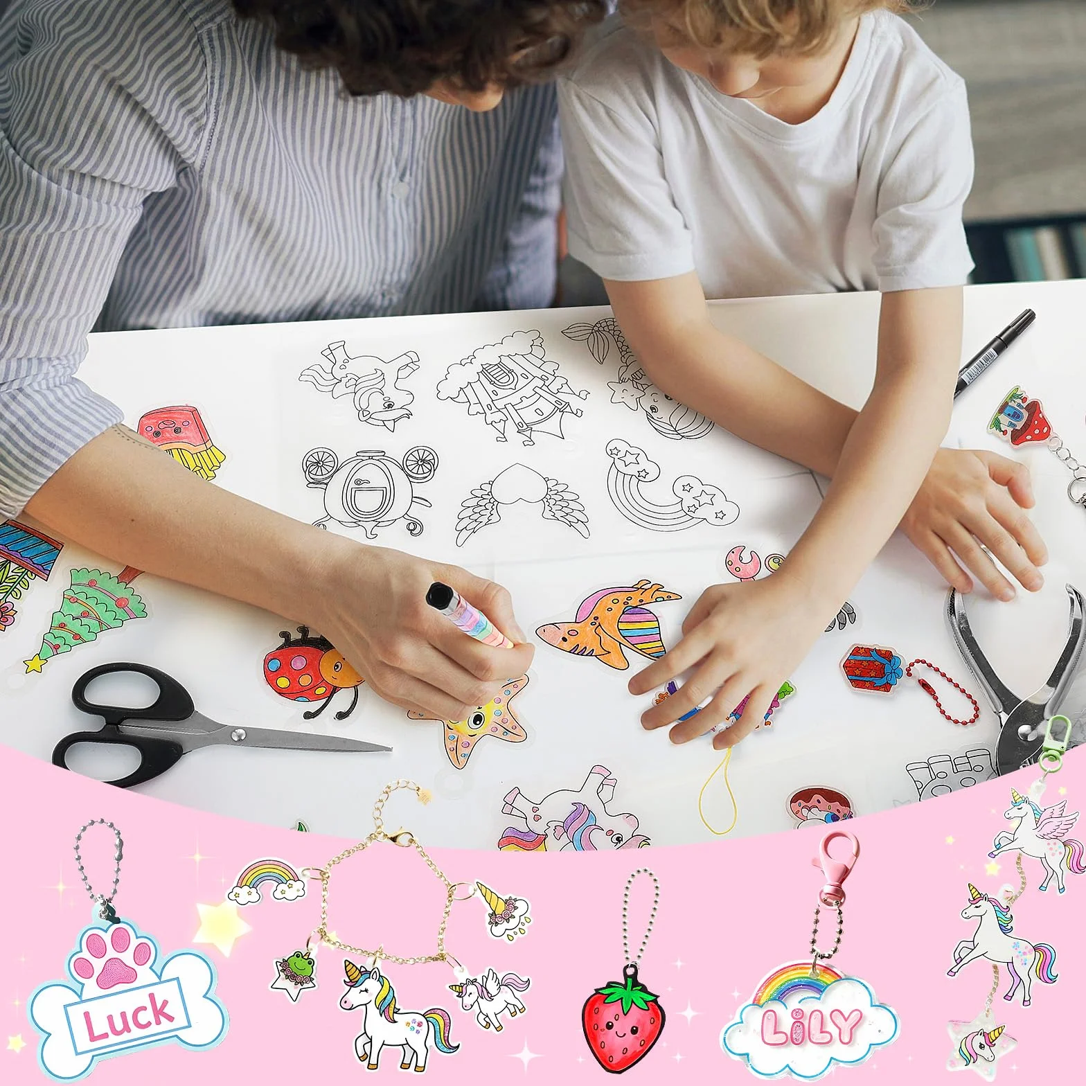 Kit de Porte-Clés en Papier Rétractable 201 Pièces, 24 Feuilles Transparent, 12 Feuilles Prédécoupées 75 Motifs, avec Perforatrice et Porte-Clés