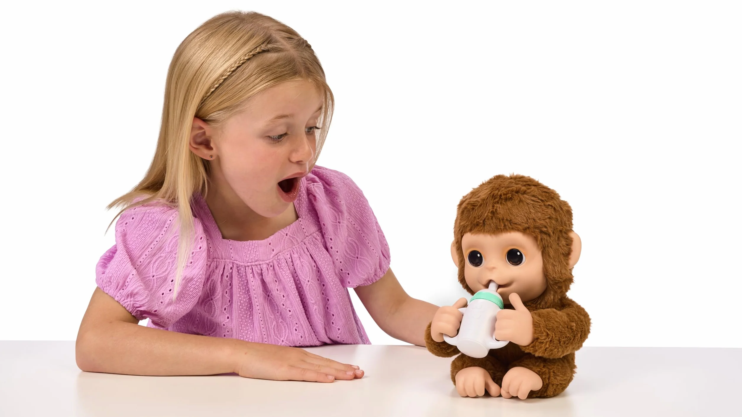 Little Live Pets Mon bébé Singe Jouet Interactif avec Plus de 50 Sons et Réactions, Nourris-Le, Il suce Son Pouce et rigole, À partir de 4 Ans